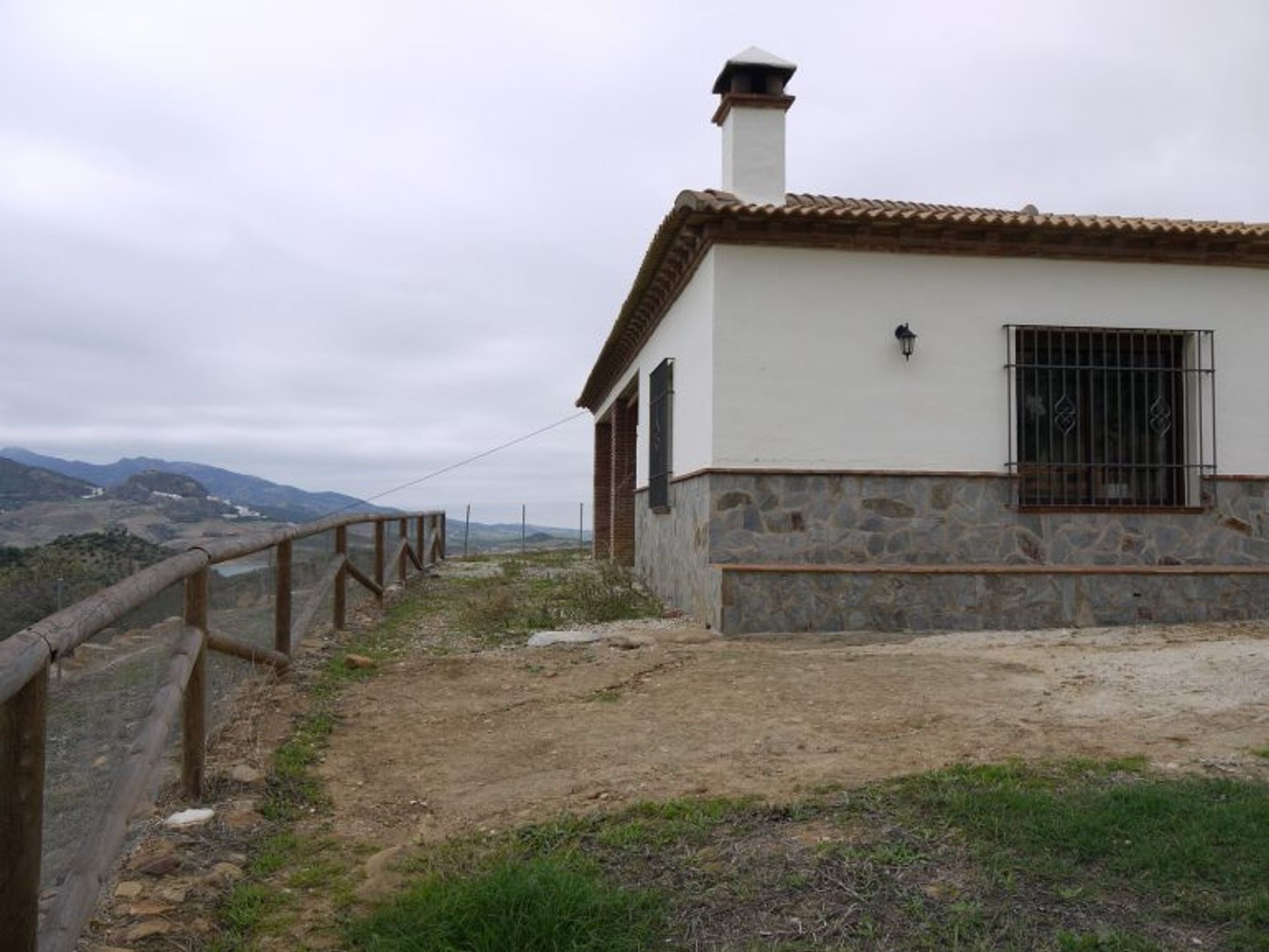 Будинок в El Gastor, Andalucía 10735844