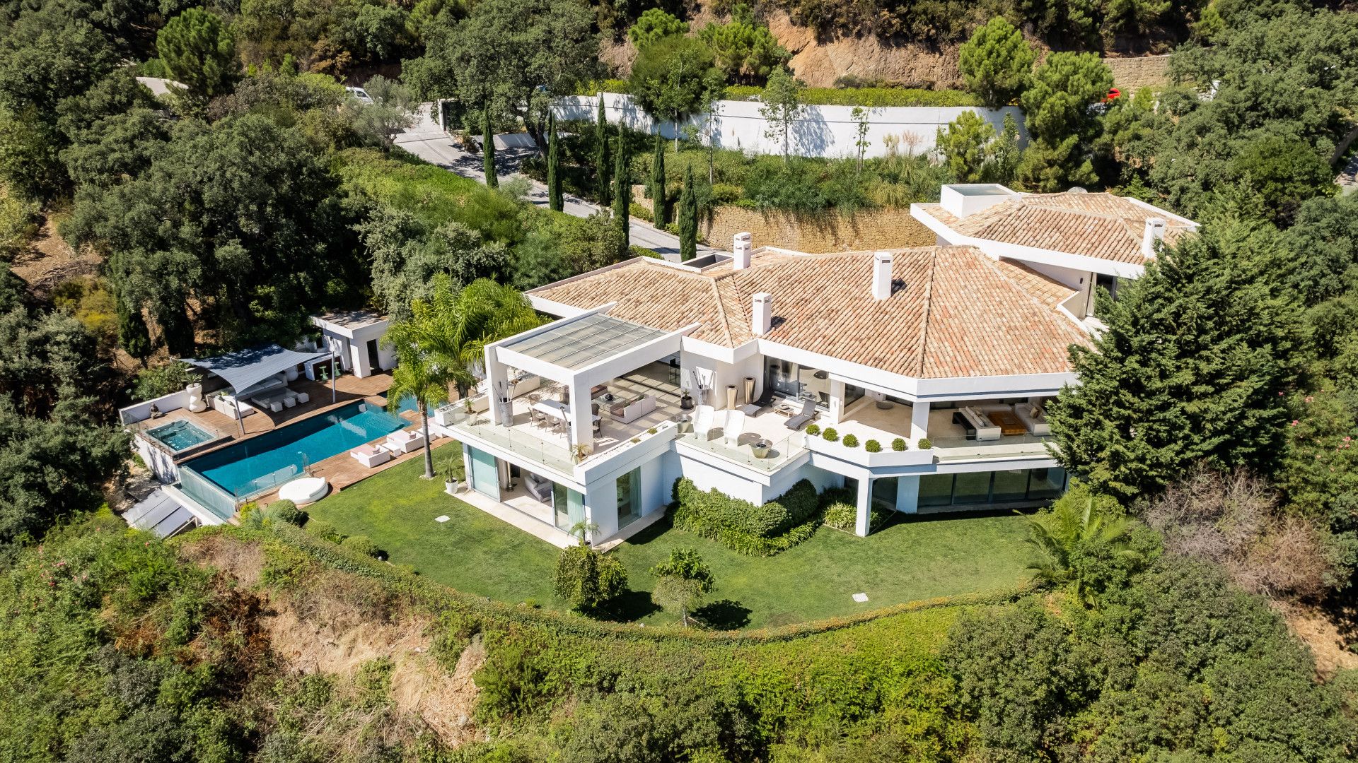 House in Benahavís, Andalucía 10736016