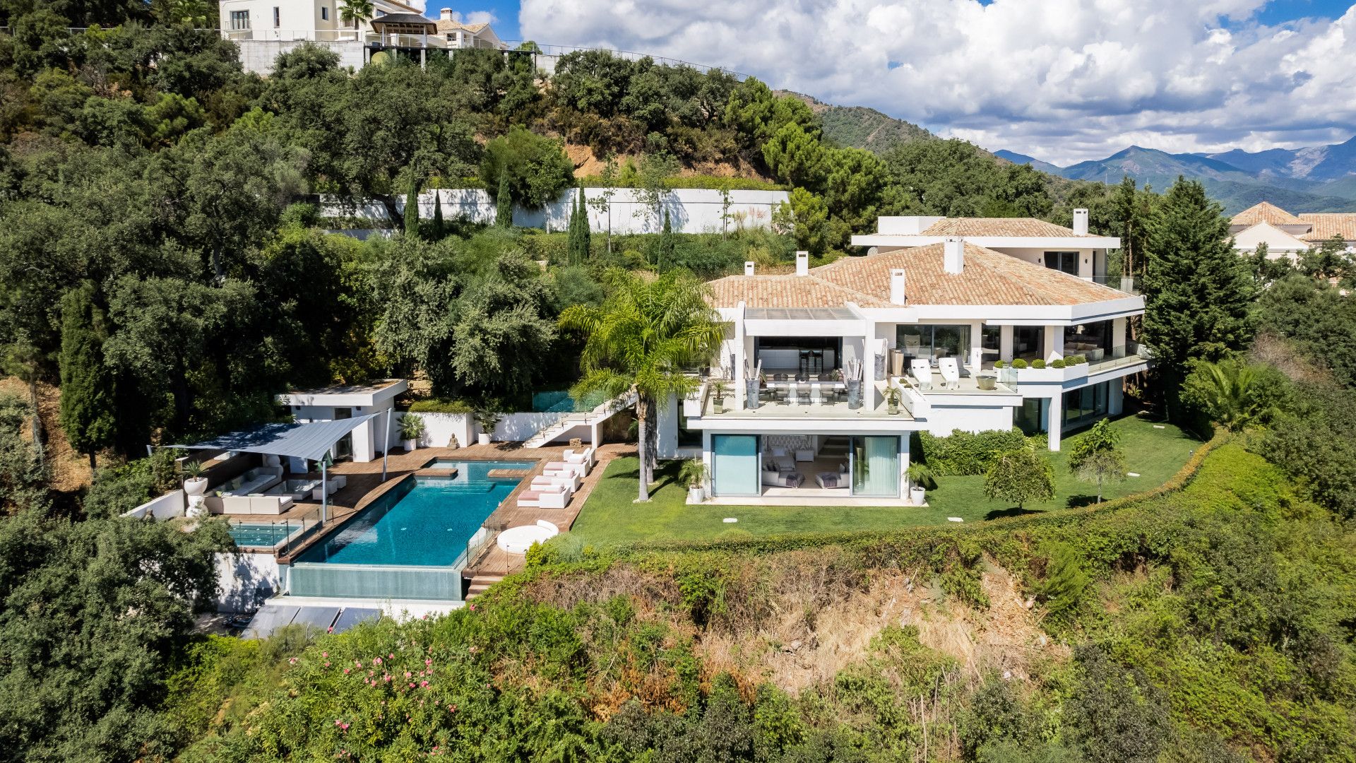 House in Benahavís, Andalucía 10736016