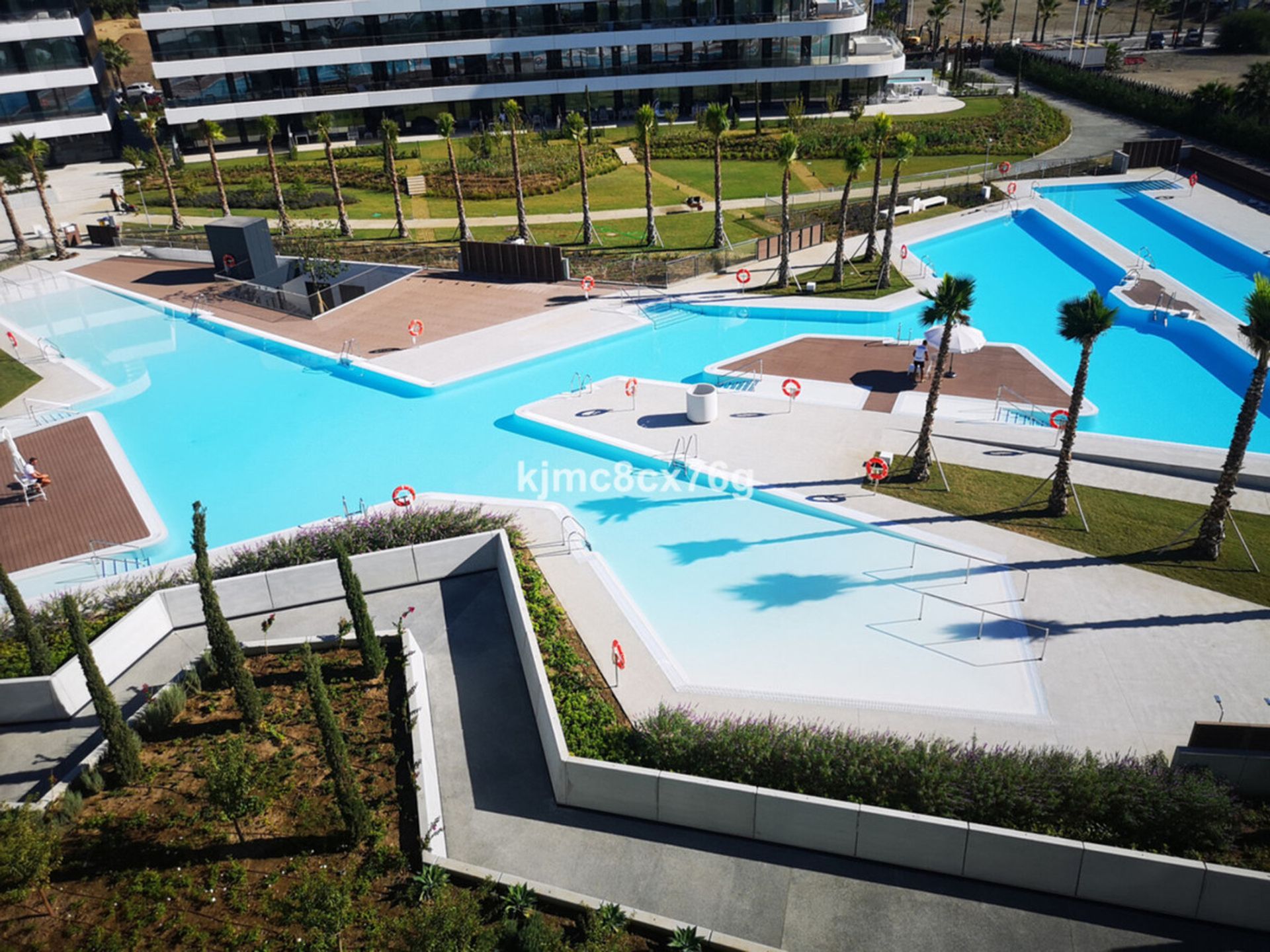 Condominium dans Alhaurín de la Torre, Andalousie 10736388