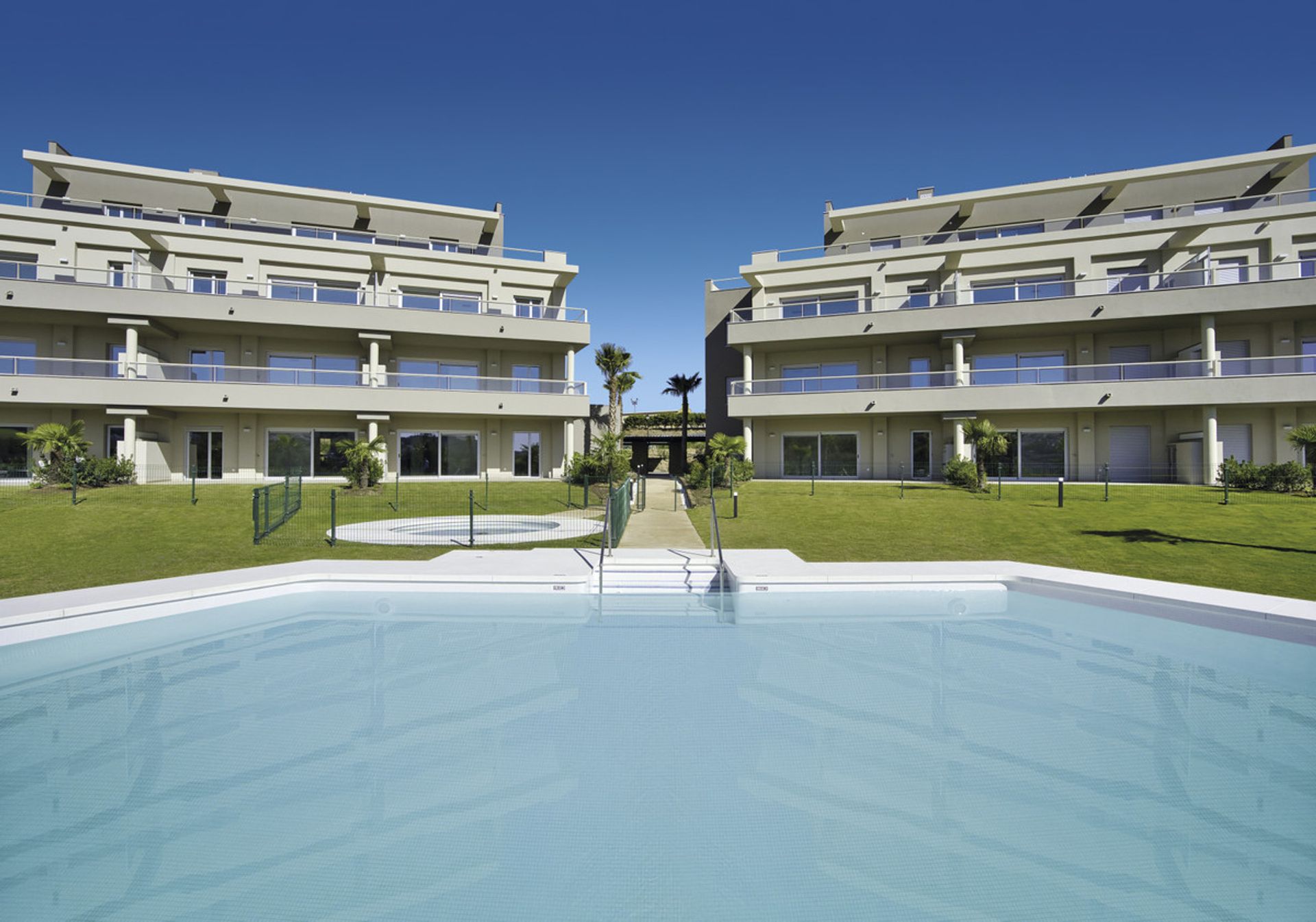 Osakehuoneisto sisään Las Lagunas de Mijas, Andalucía 10736463