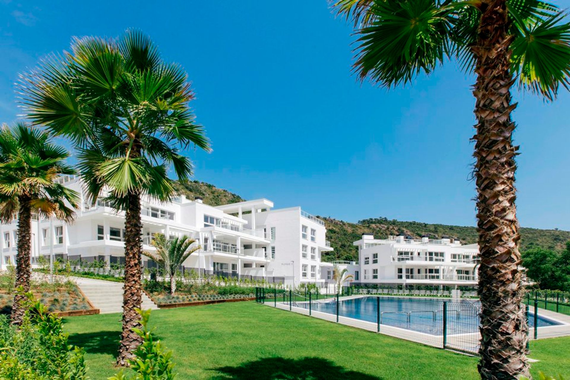 Condominium in Benahavís, Andalucía 10736844