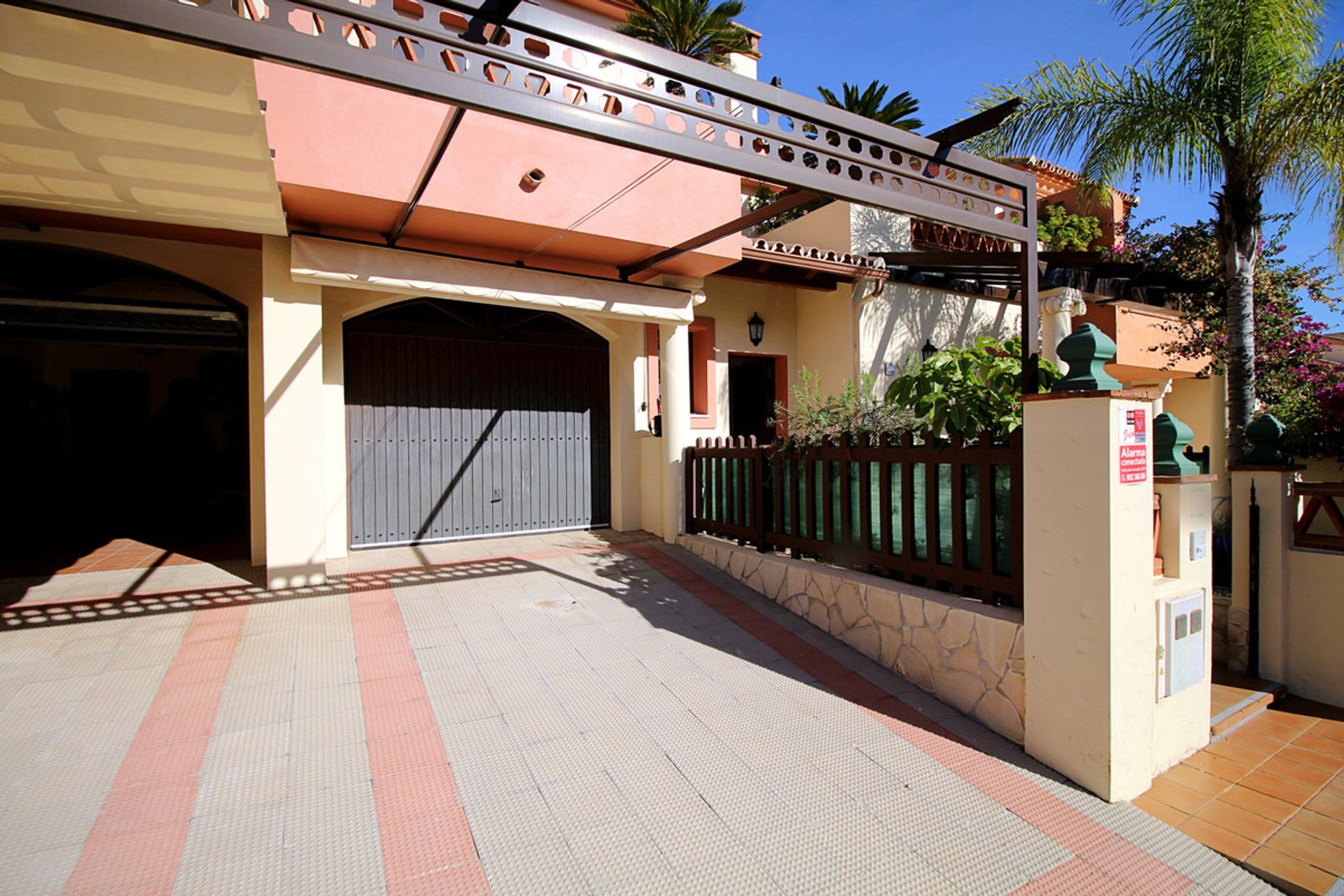 House in Coín, Andalucía 10737101