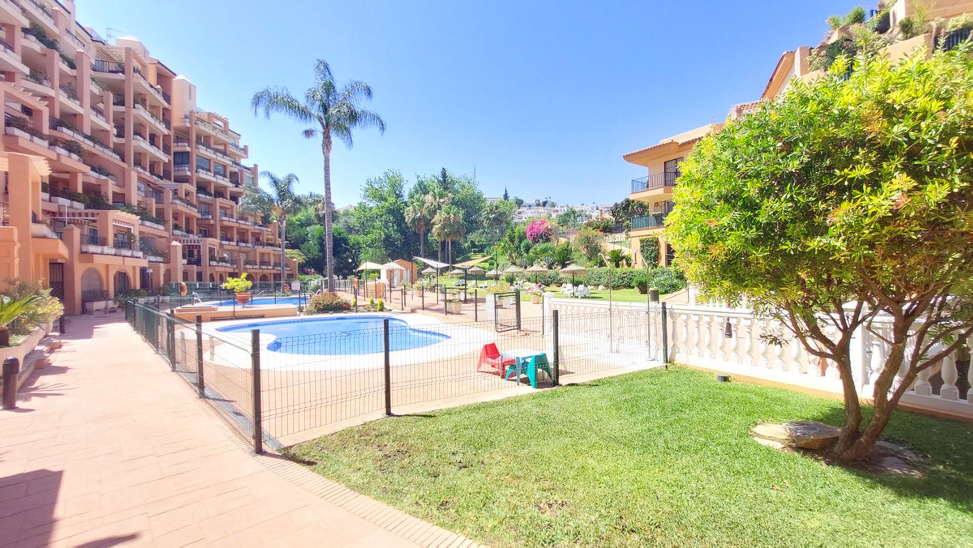 Condominio en Fuengirola, Andalucía 10737116