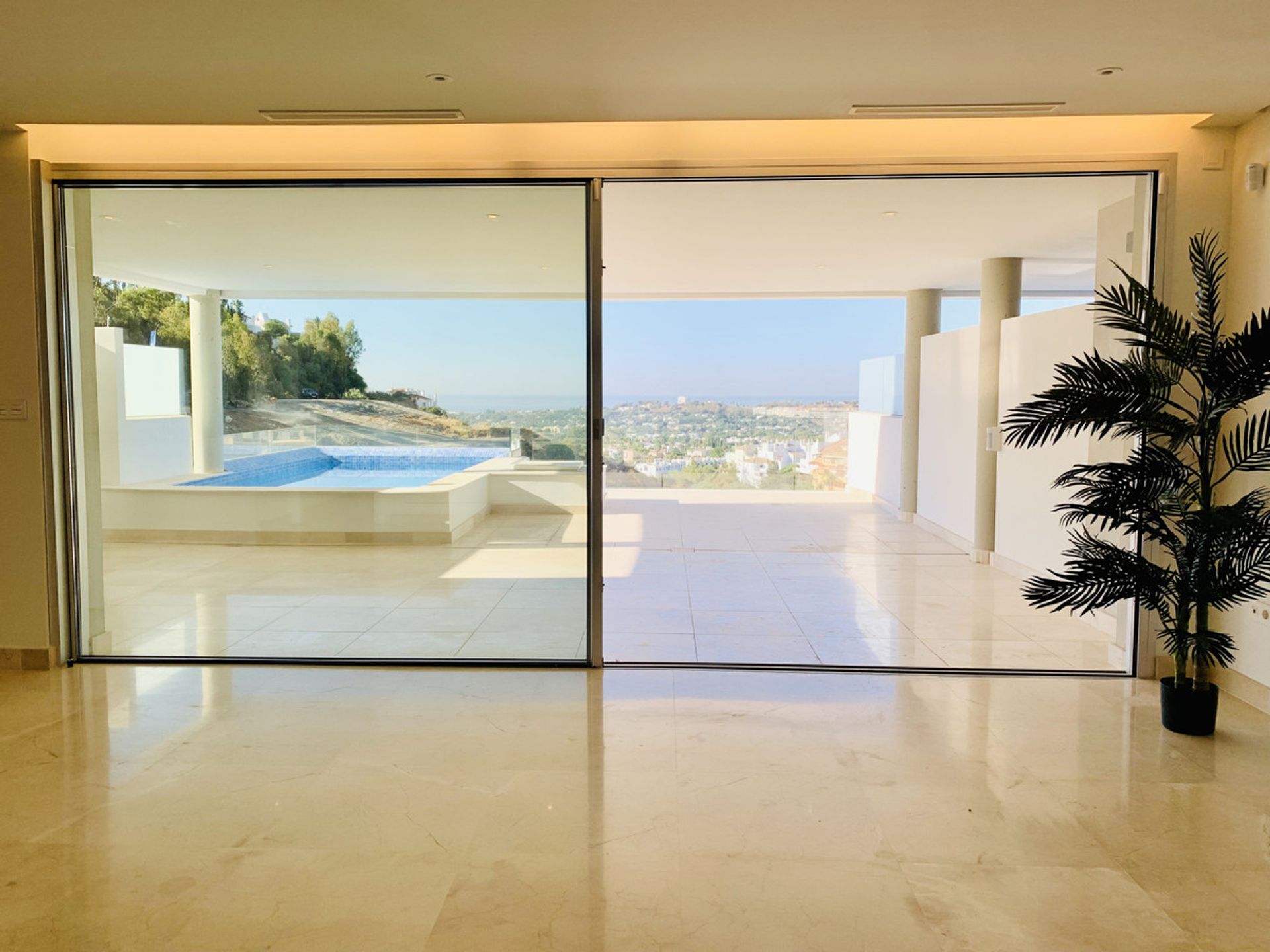 Condominio nel Marbella, Andalucía 10737179