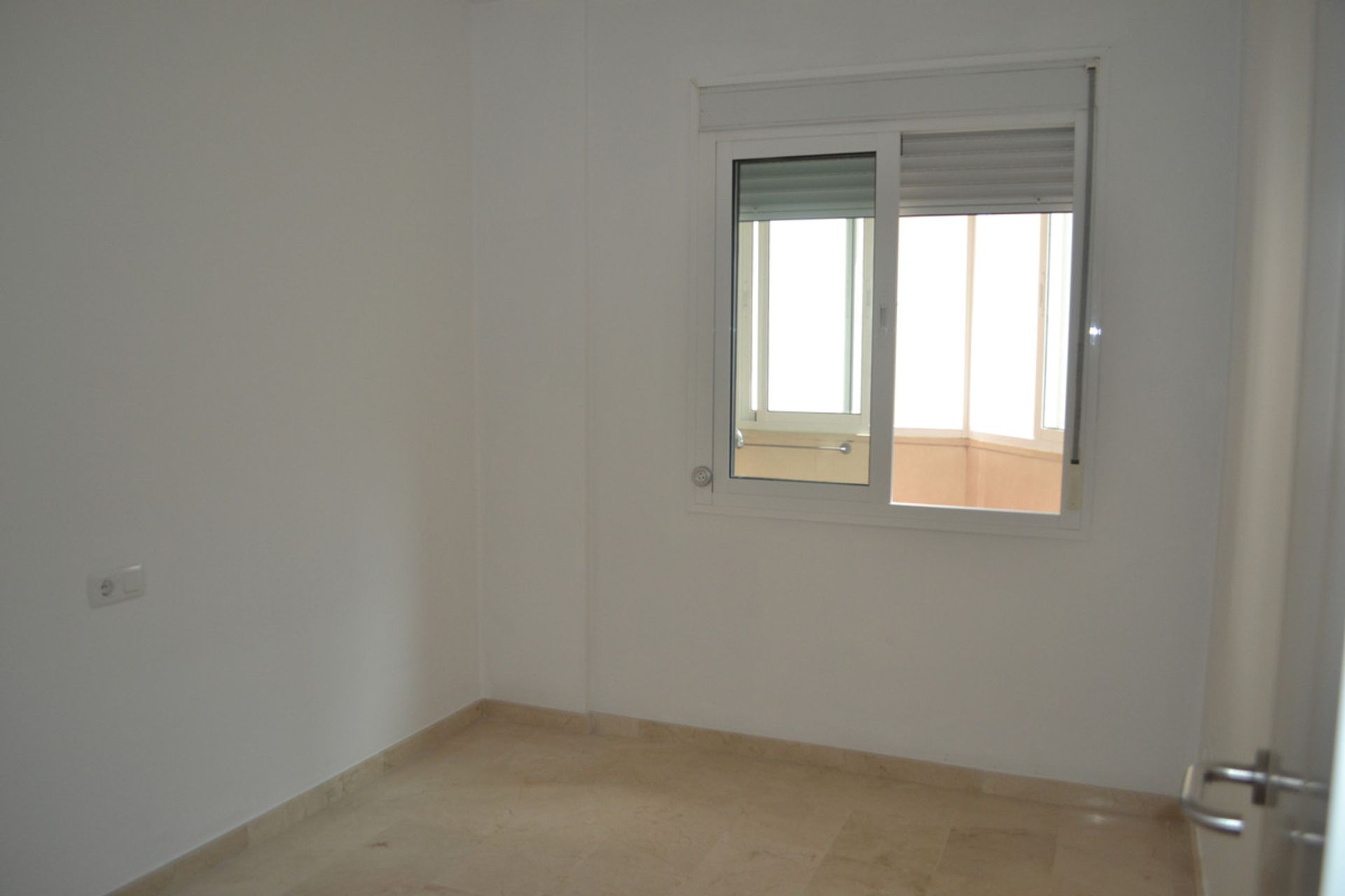 Condominium in Alhaurín el Grande, Andalucía 10737260