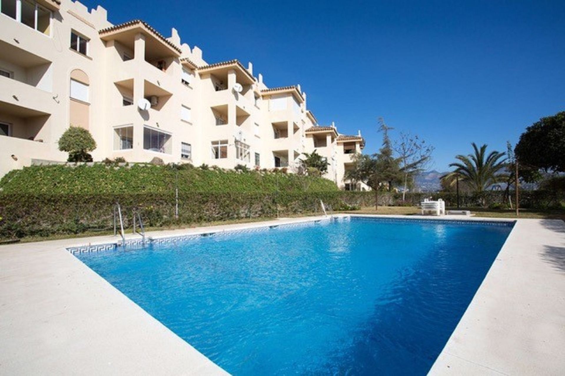 Condominio en Fuengirola, Andalucía 10737292