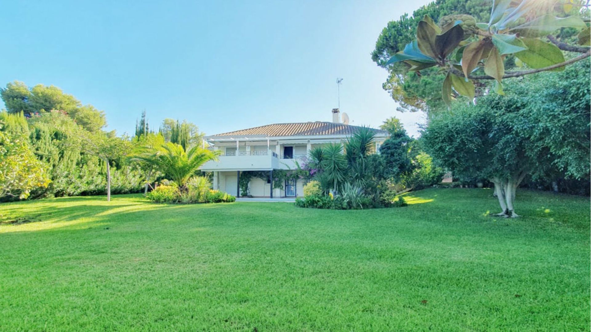 Casa nel Estepona, Andalucía 10737999