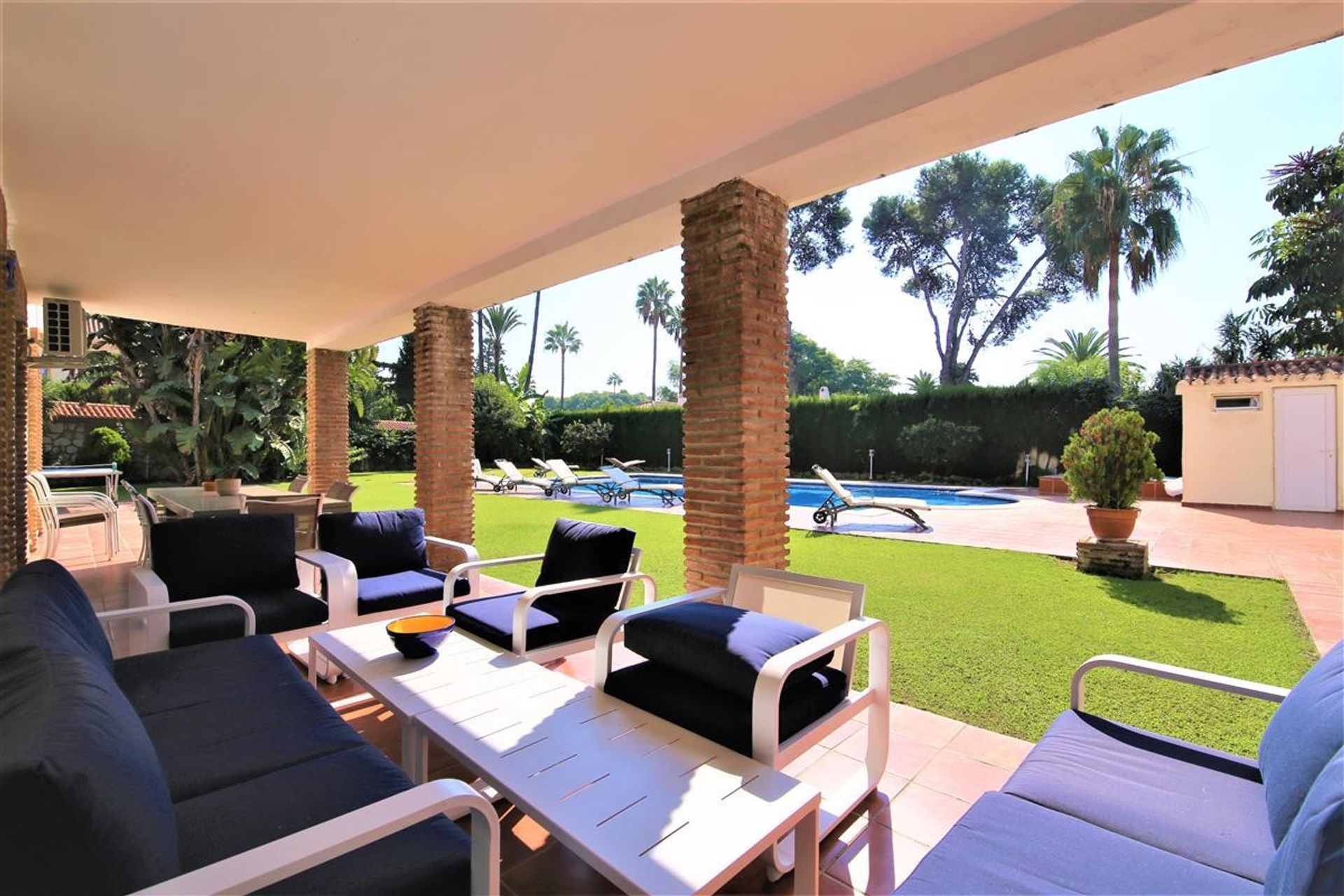 Huis in Estepona, Andalucía 10738160