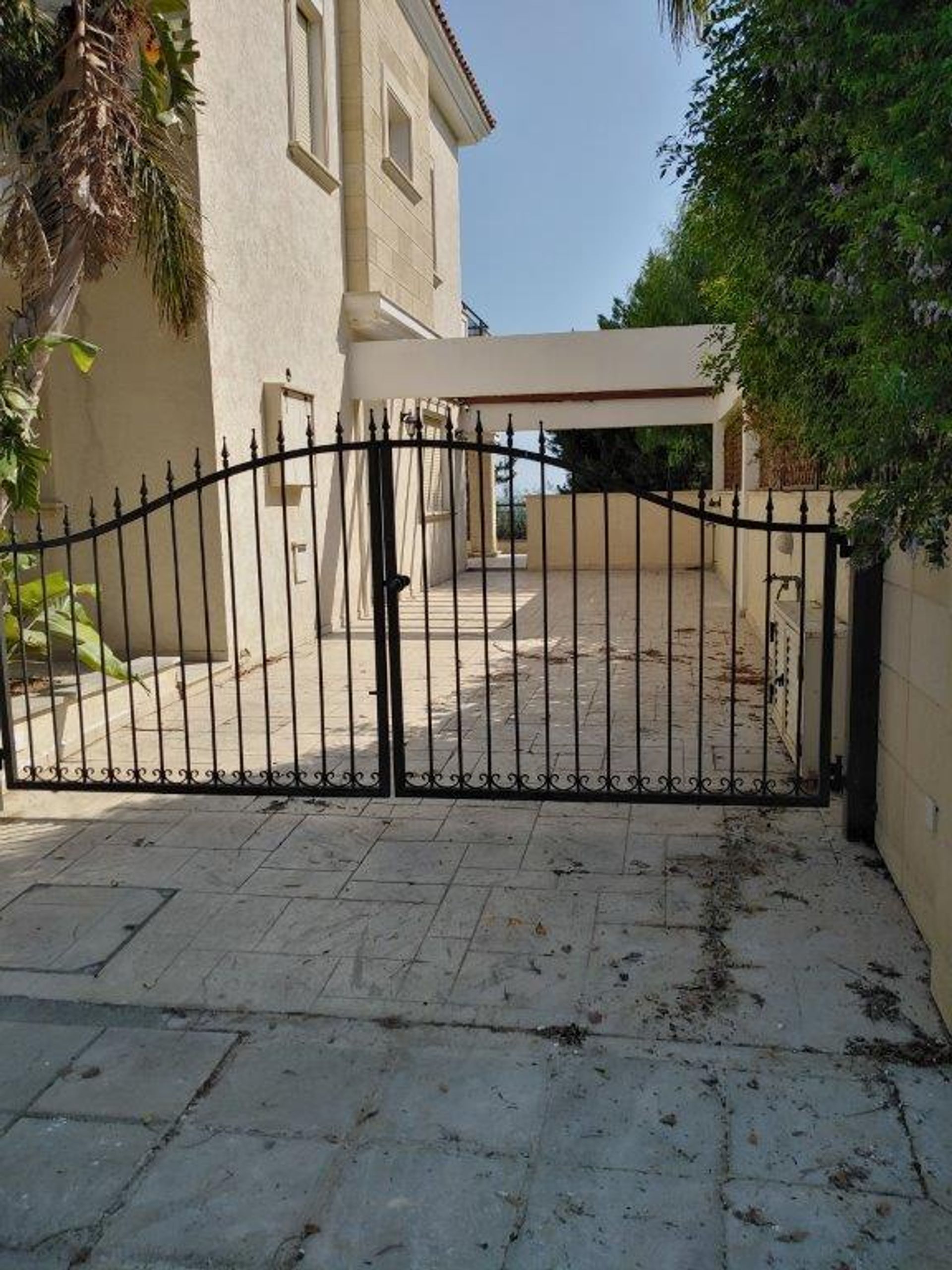 rumah dalam Agios Tychon, Limassol 10738529