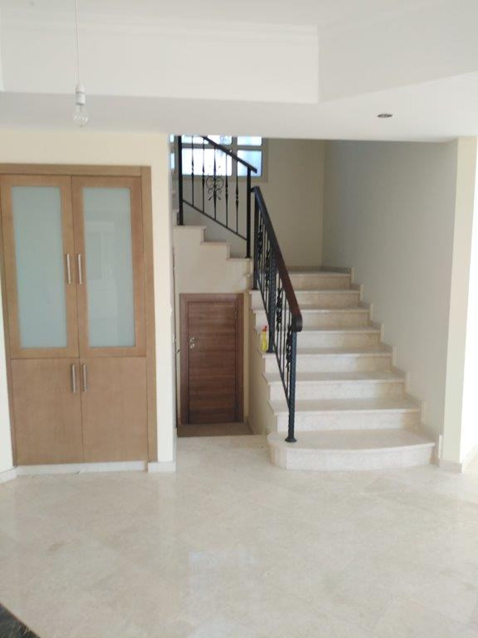 rumah dalam Agios Tychon, Limassol 10738529