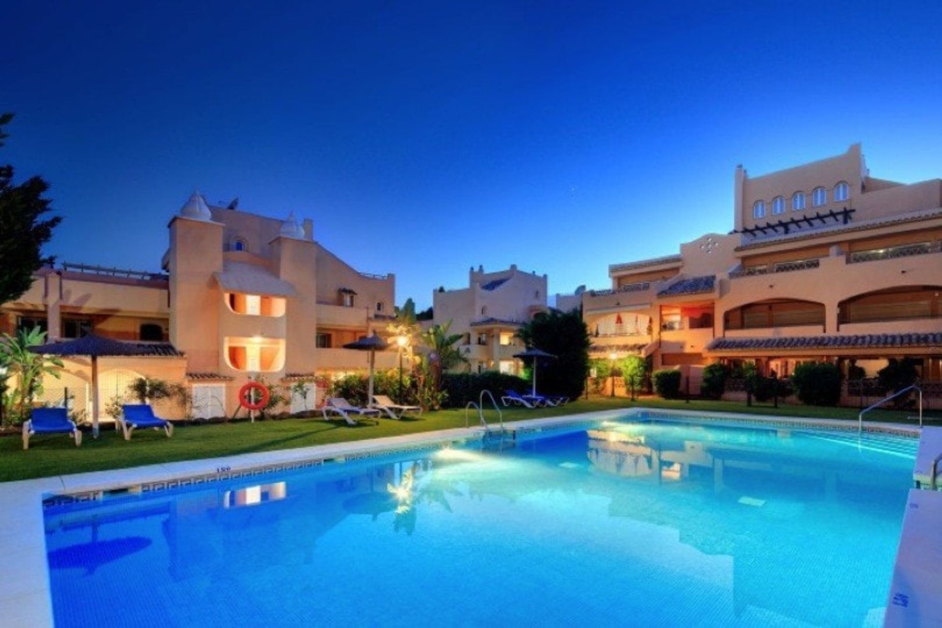 Condominium in Ojen, Andalusië 10738776