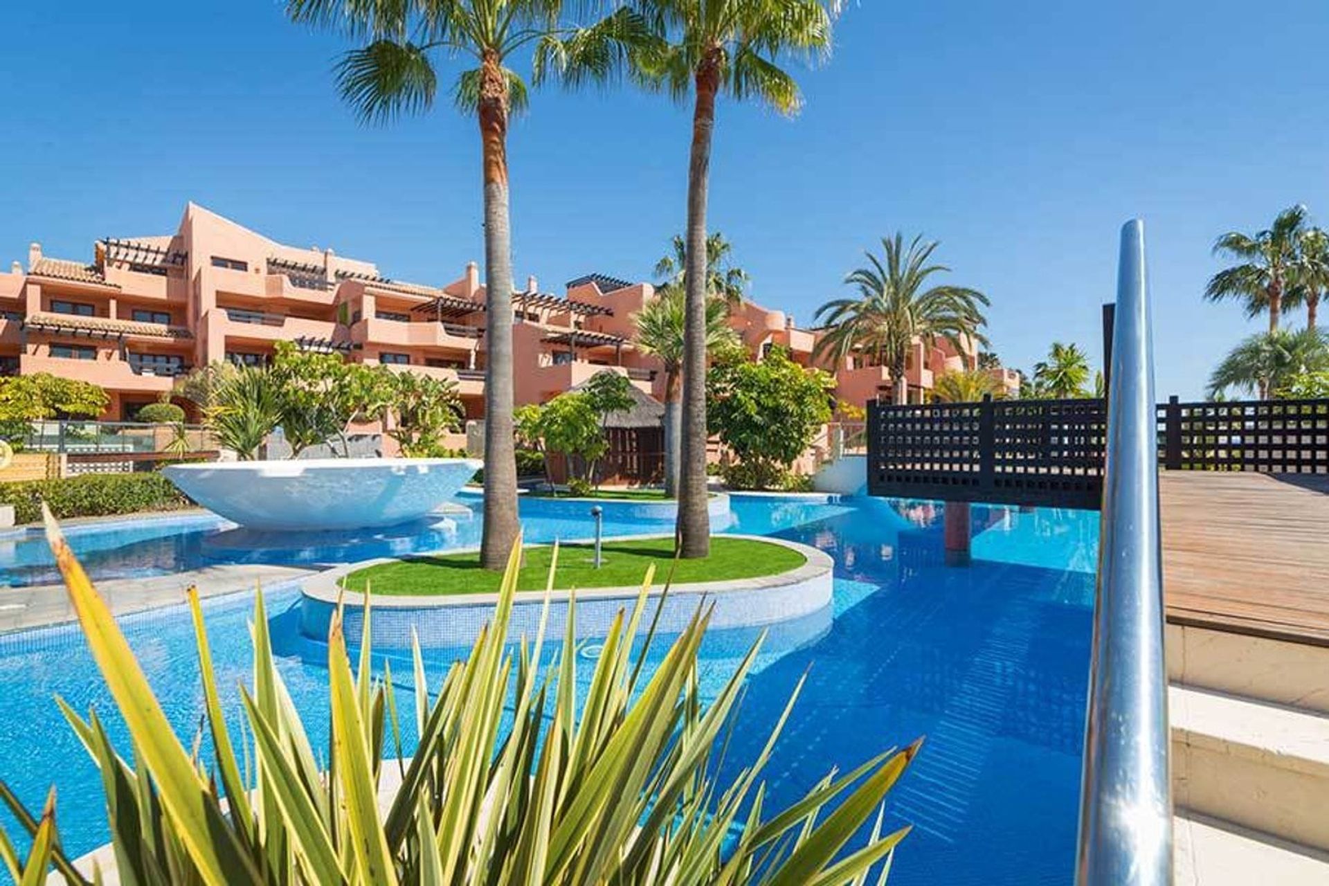 Condominio en Estepona, Andalucía 10739531