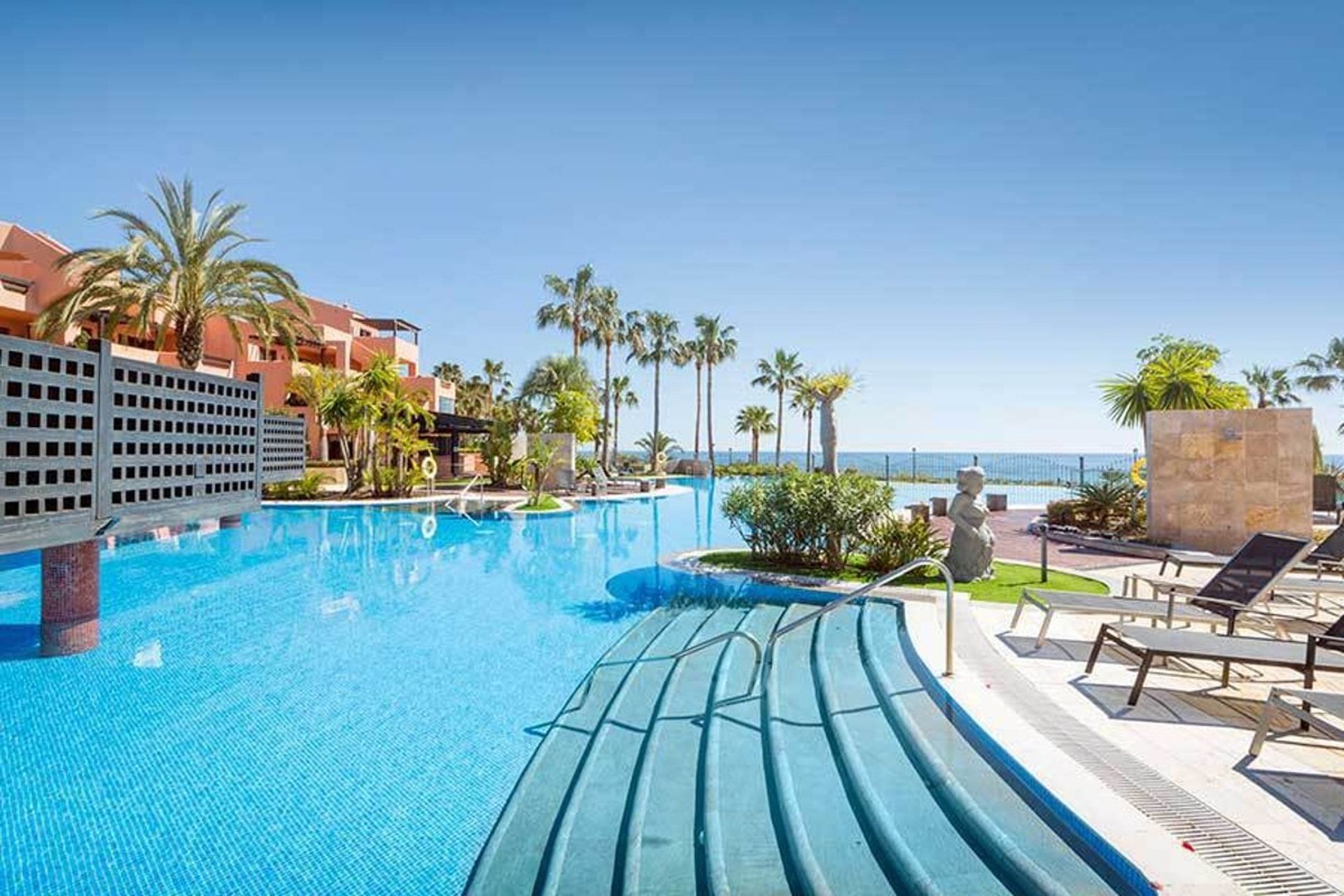 Condominio en Estepona, Andalucía 10739531