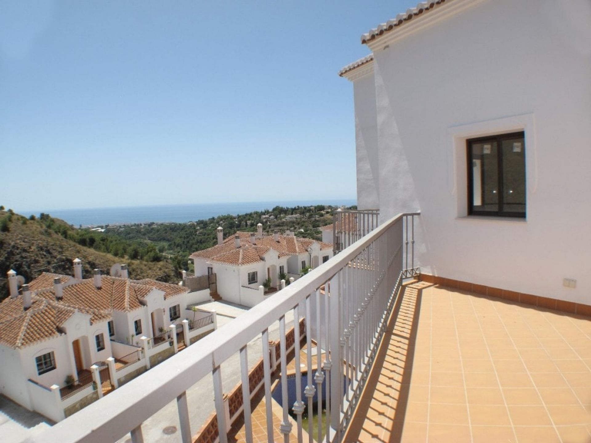 بيت في Frigiliana, Andalucía 10739746