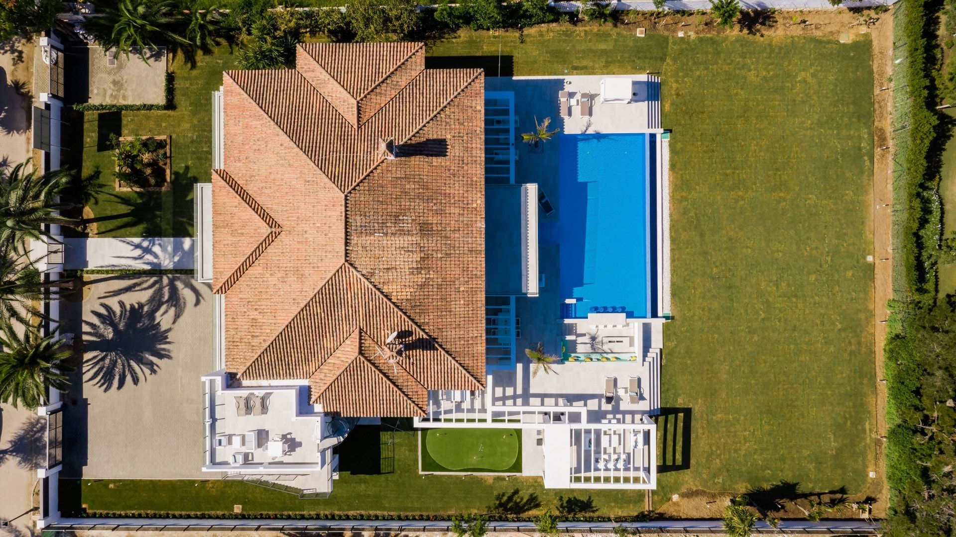 Rumah di San Pedro de Alcántara, Andalusia 10740246