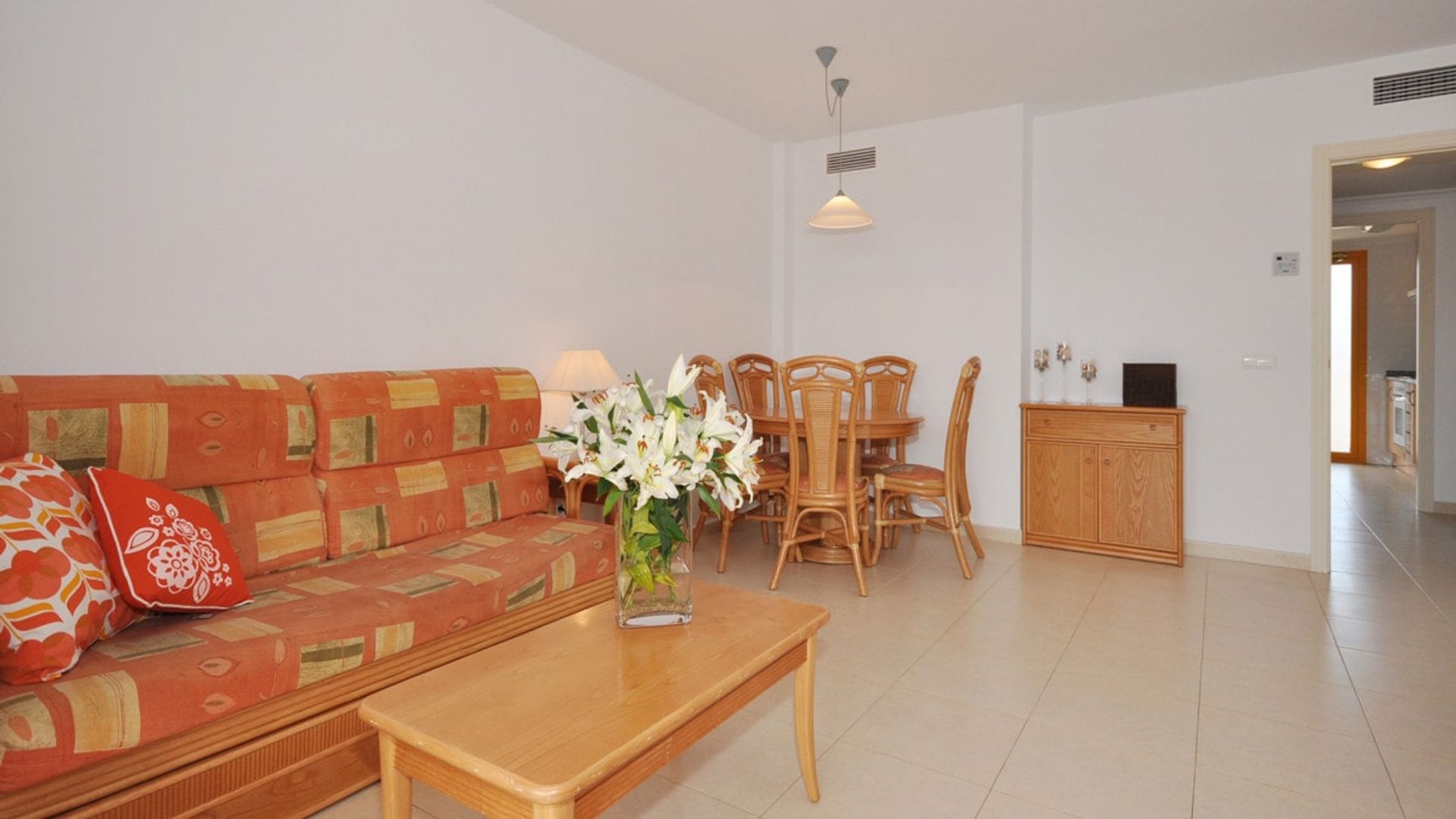 Condominium in Calpe, Comunidad Valenciana 10740272