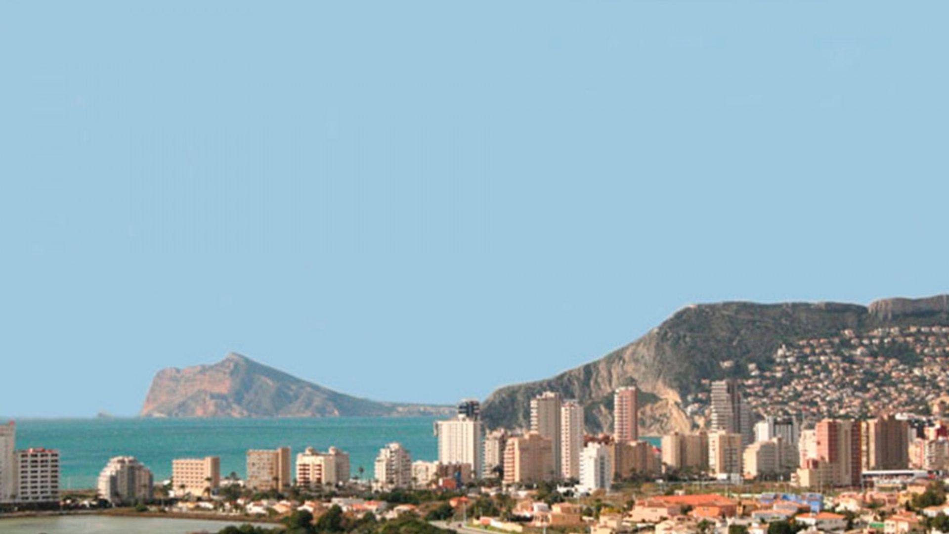 Condominium in Calpe, Comunidad Valenciana 10740272