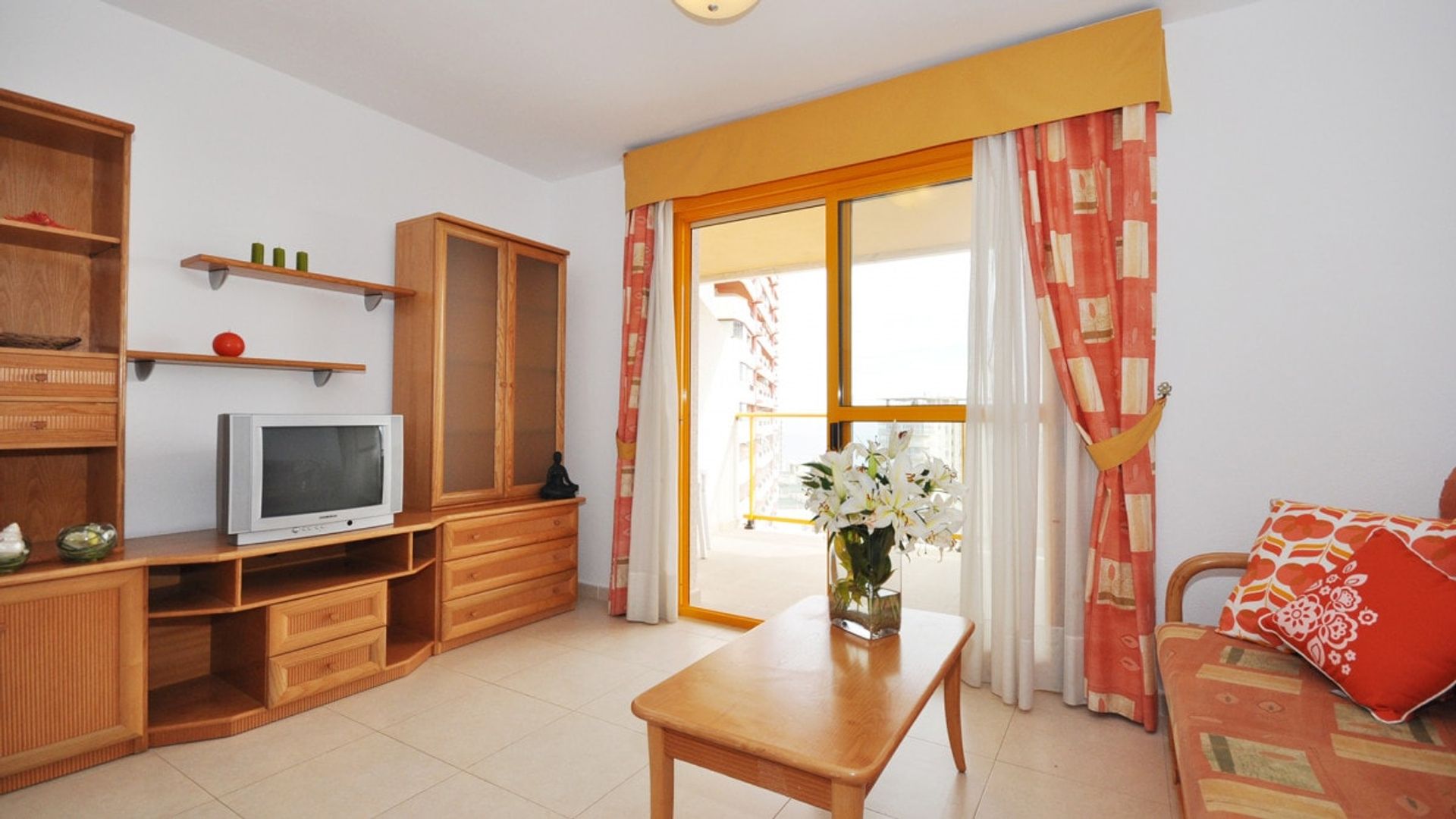 Condominium in Calpe, Comunidad Valenciana 10740272