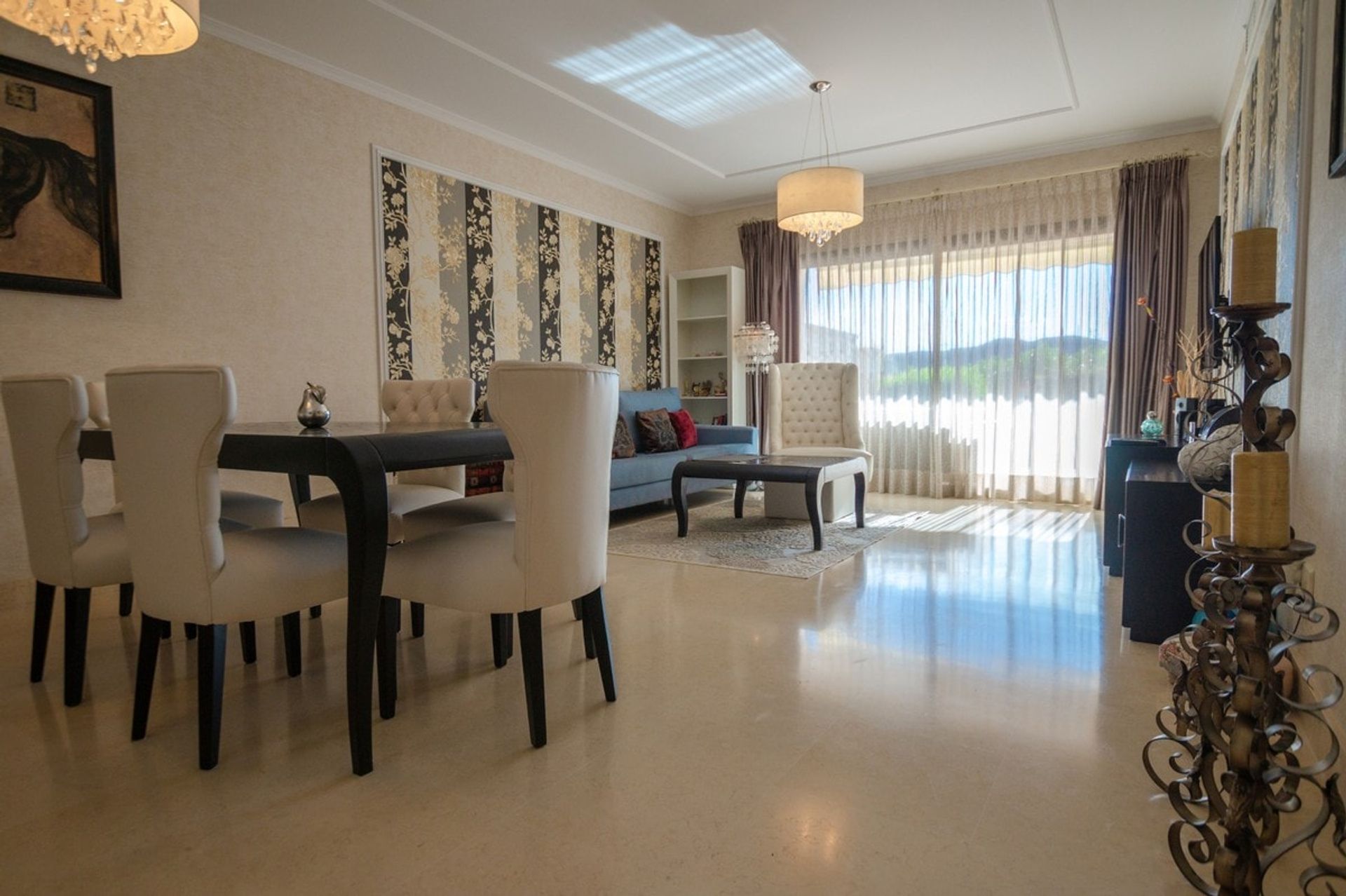 Condominium in Benahavis, Andalusia 10740442