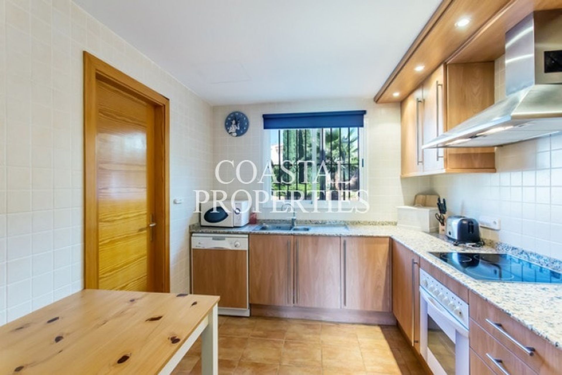 Condominium in Calvia, De Balearen 10740478