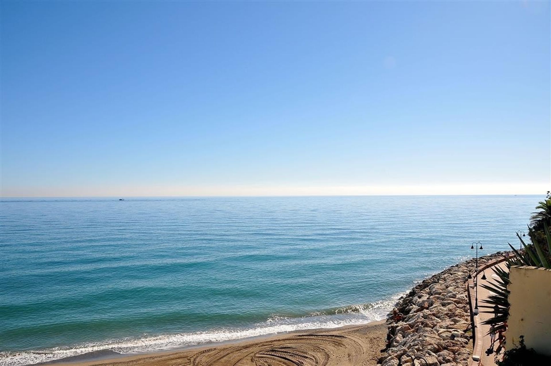 Condominium in Alhaurín de la Torre, Andalucía 10740513