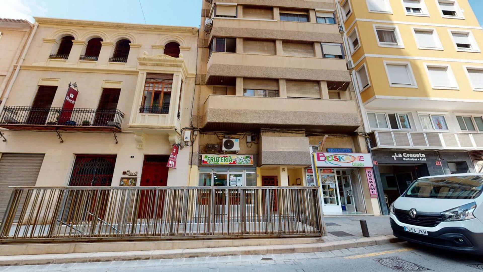 Condominium in La Vila Joiosa, Comunidad Valenciana 10740696