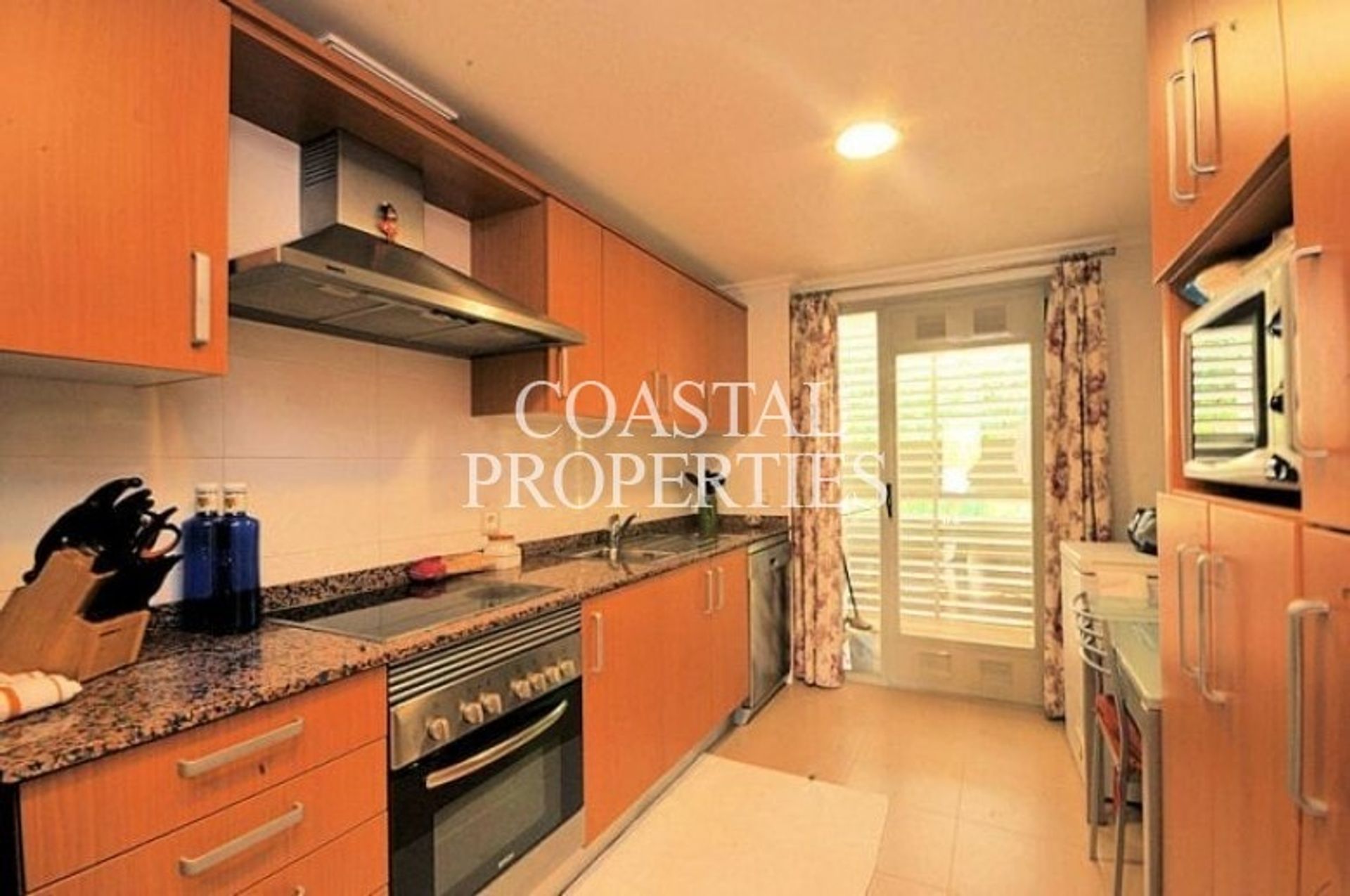 Condominium in Palma Nova, Balearic Islands 10740858