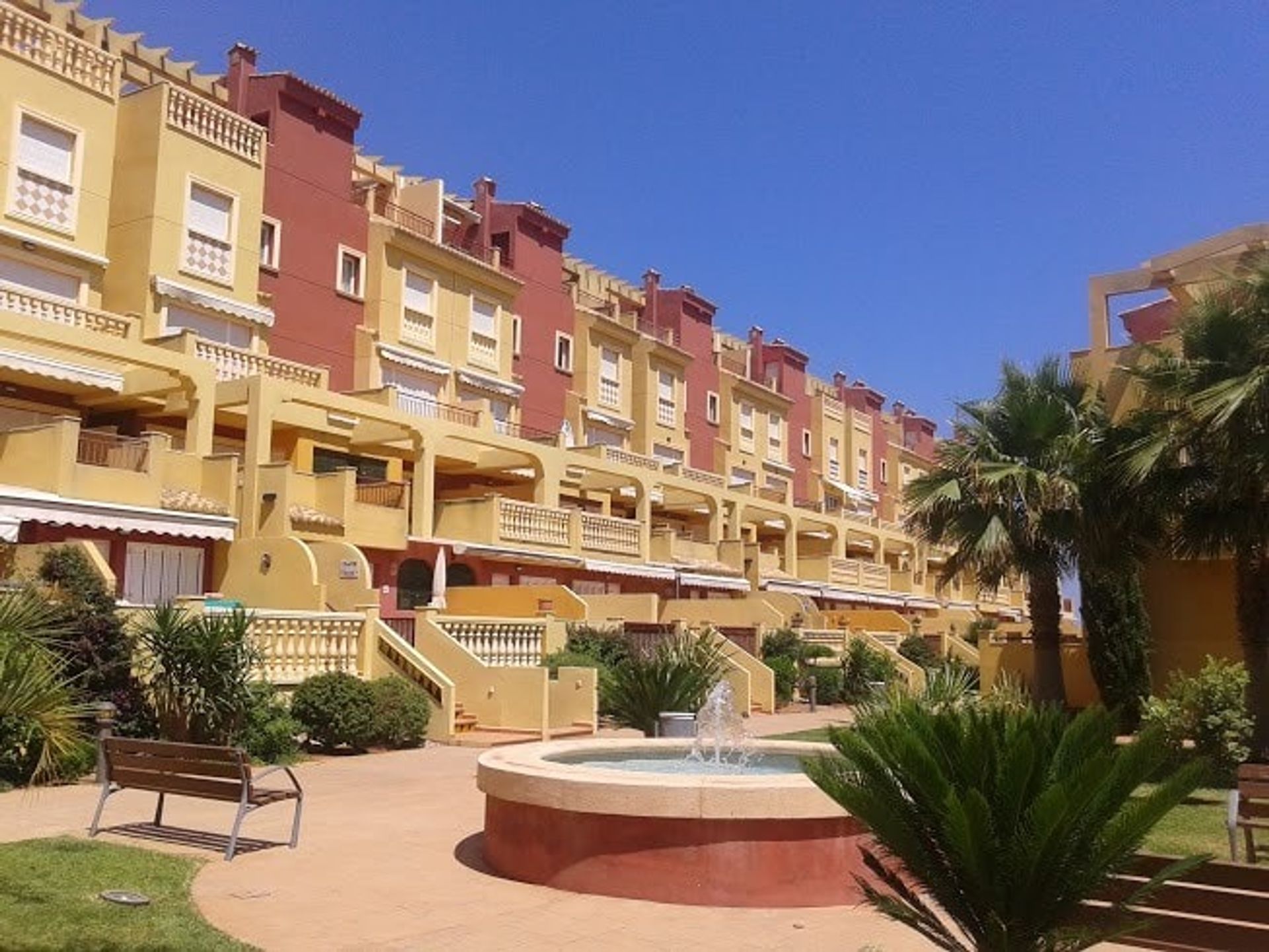 Condominium dans Dénia, Comunidad Valenciana 10741356