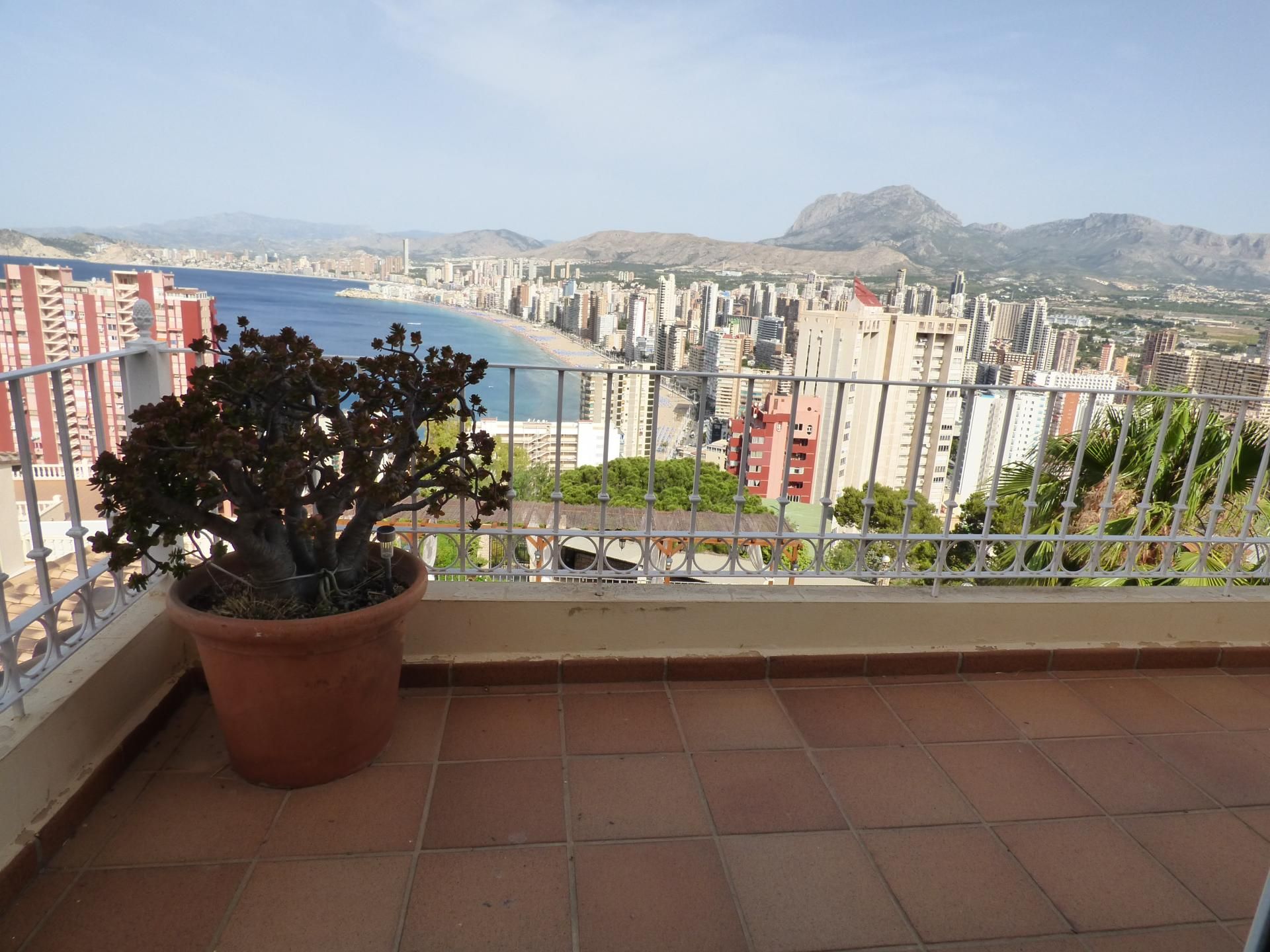 بيت في Benidorm, Comunidad Valenciana 10741483