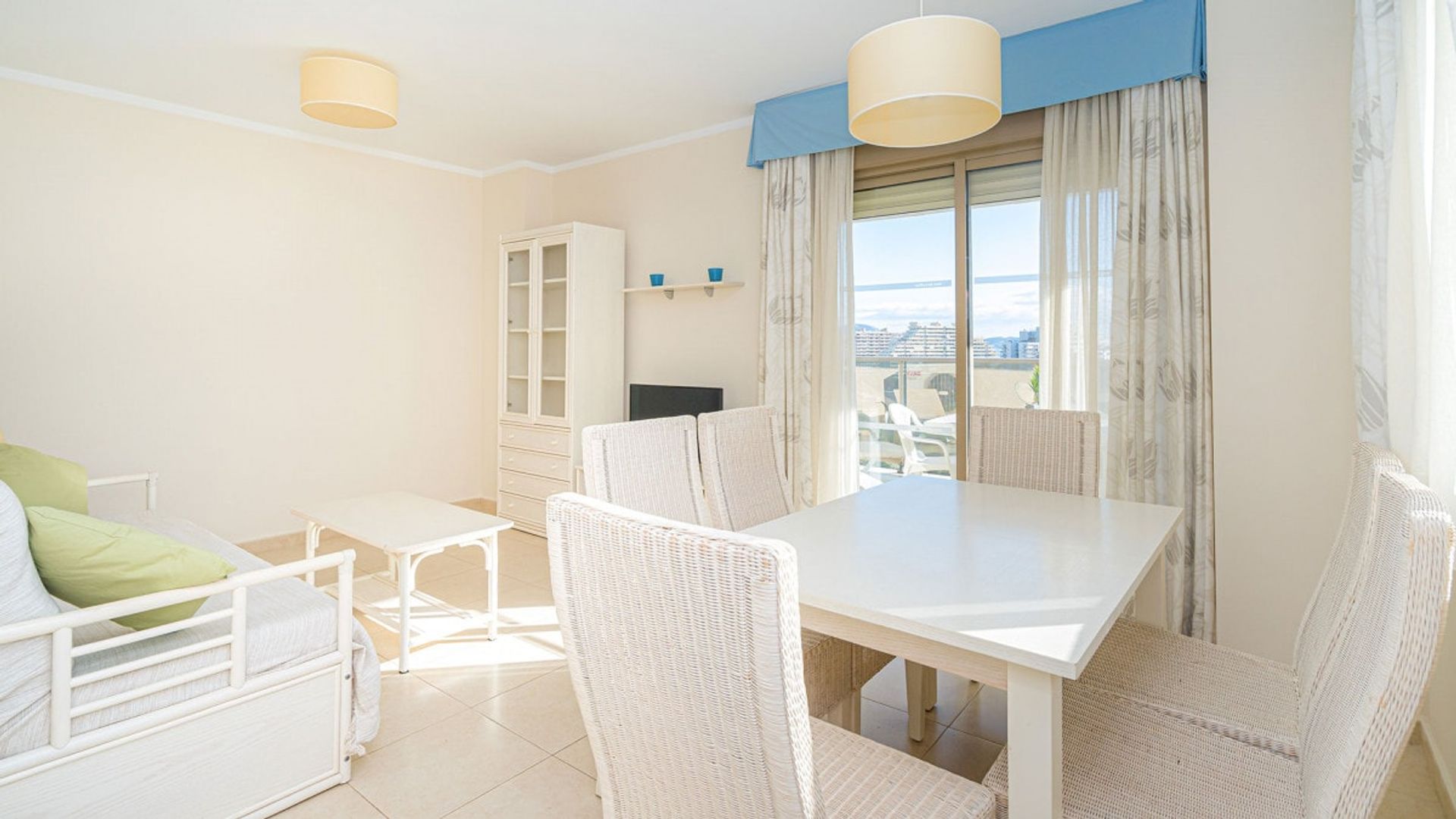 Condominium in Calpe, Comunidad Valenciana 10741568