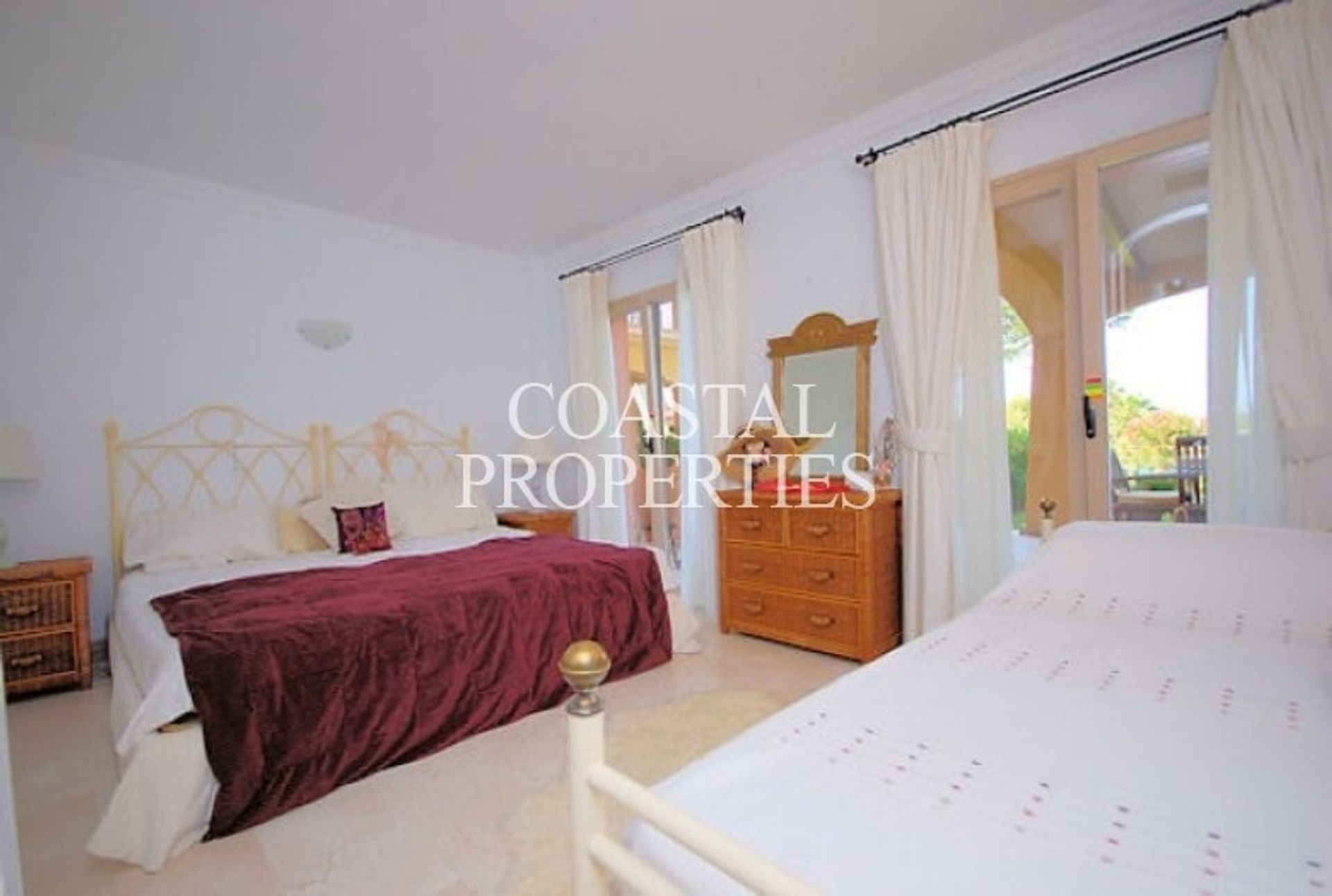 Condominium in Santa Ponsa, Balearic Islands 10741770