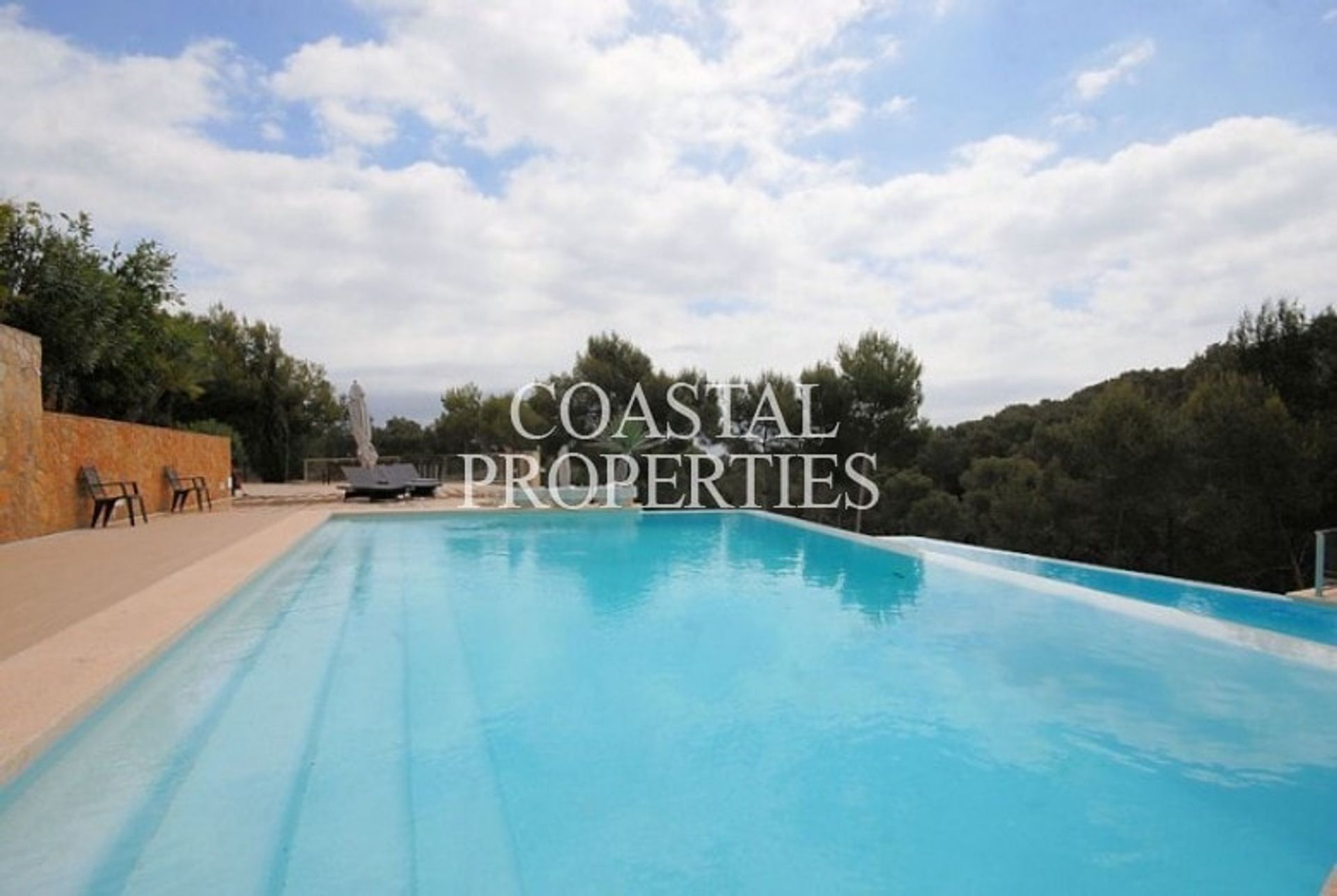 Condominium in Sol de Mallorca, Balearic Islands 10741865