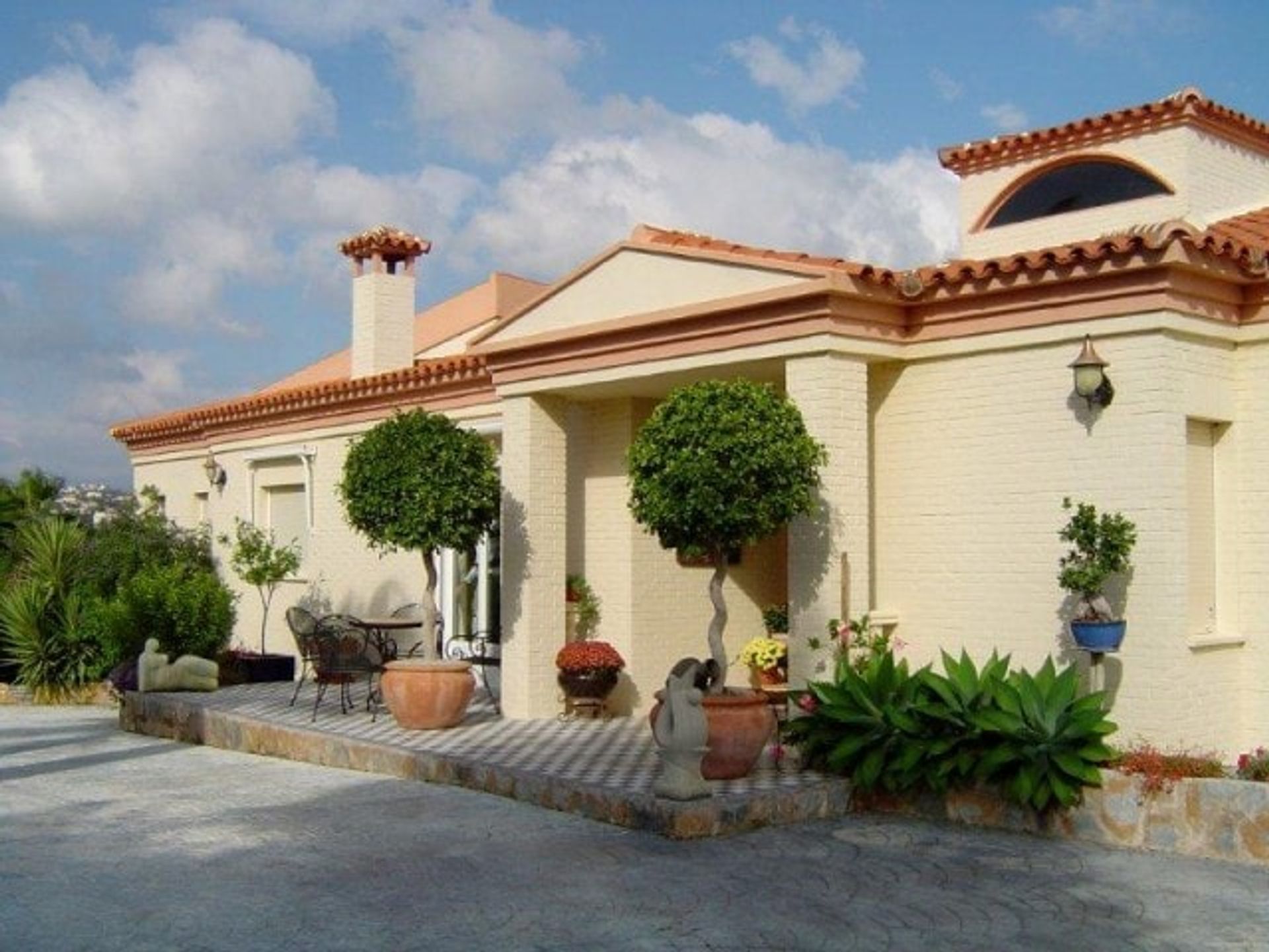 House in Alicante (Alacant), Comunidad Valenciana 10742208