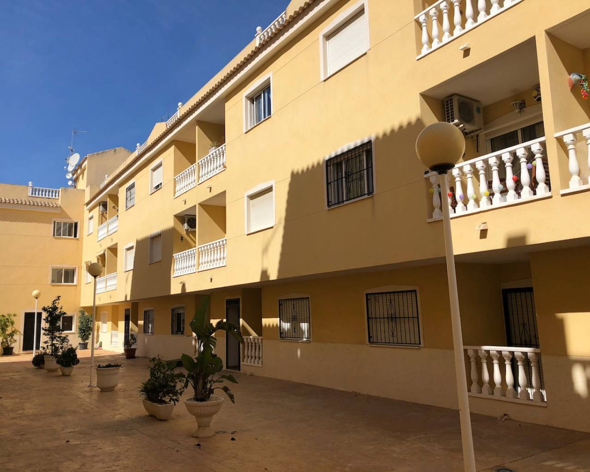 Condominium in , Comunidad Valenciana 10742285