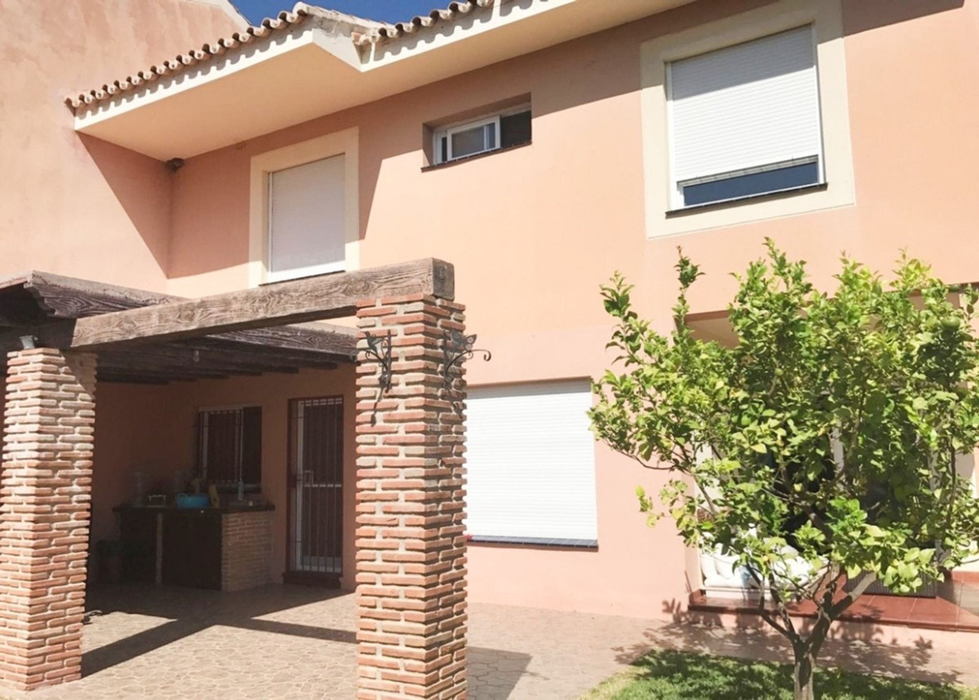 Casa nel Estepona, Andalusia 10742610