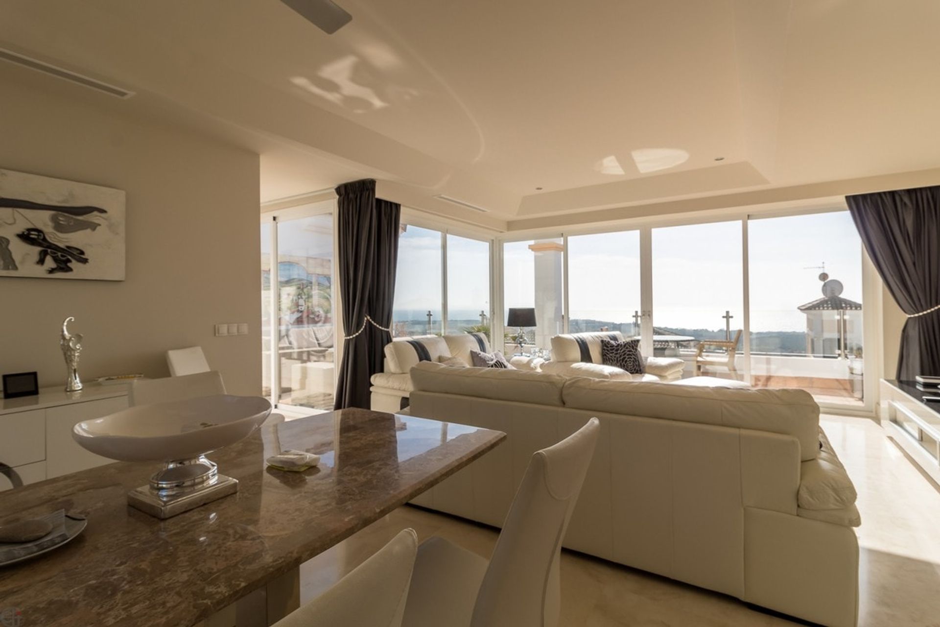 Condominium dans San Luis de Sabinillas, Andalousie 10743311