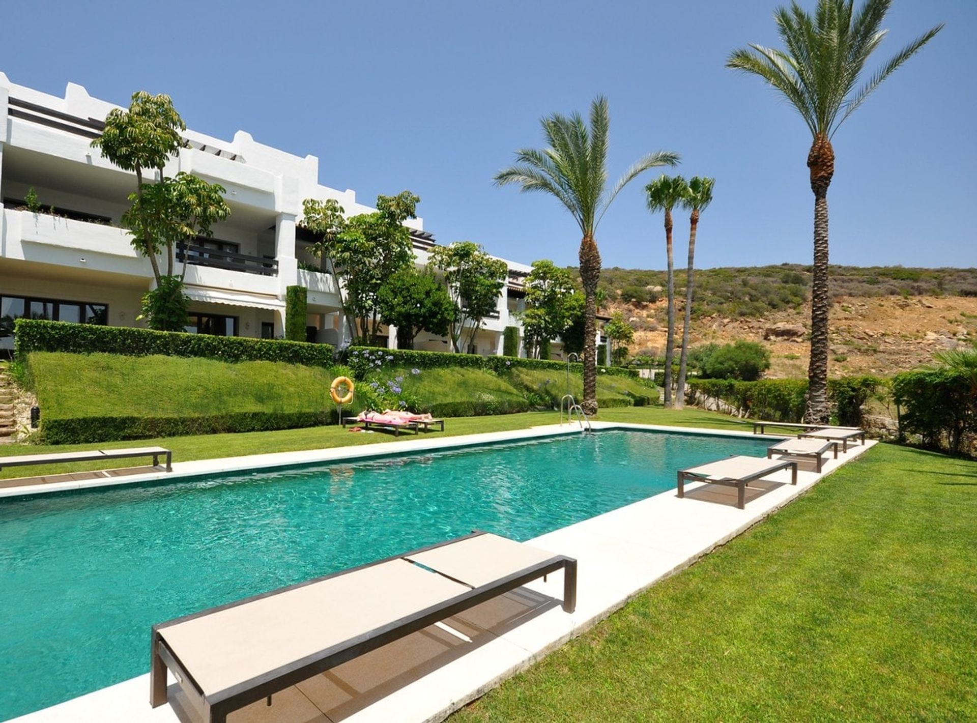 Condominium in San Luis de Sabinillas, Andalusië 10743644