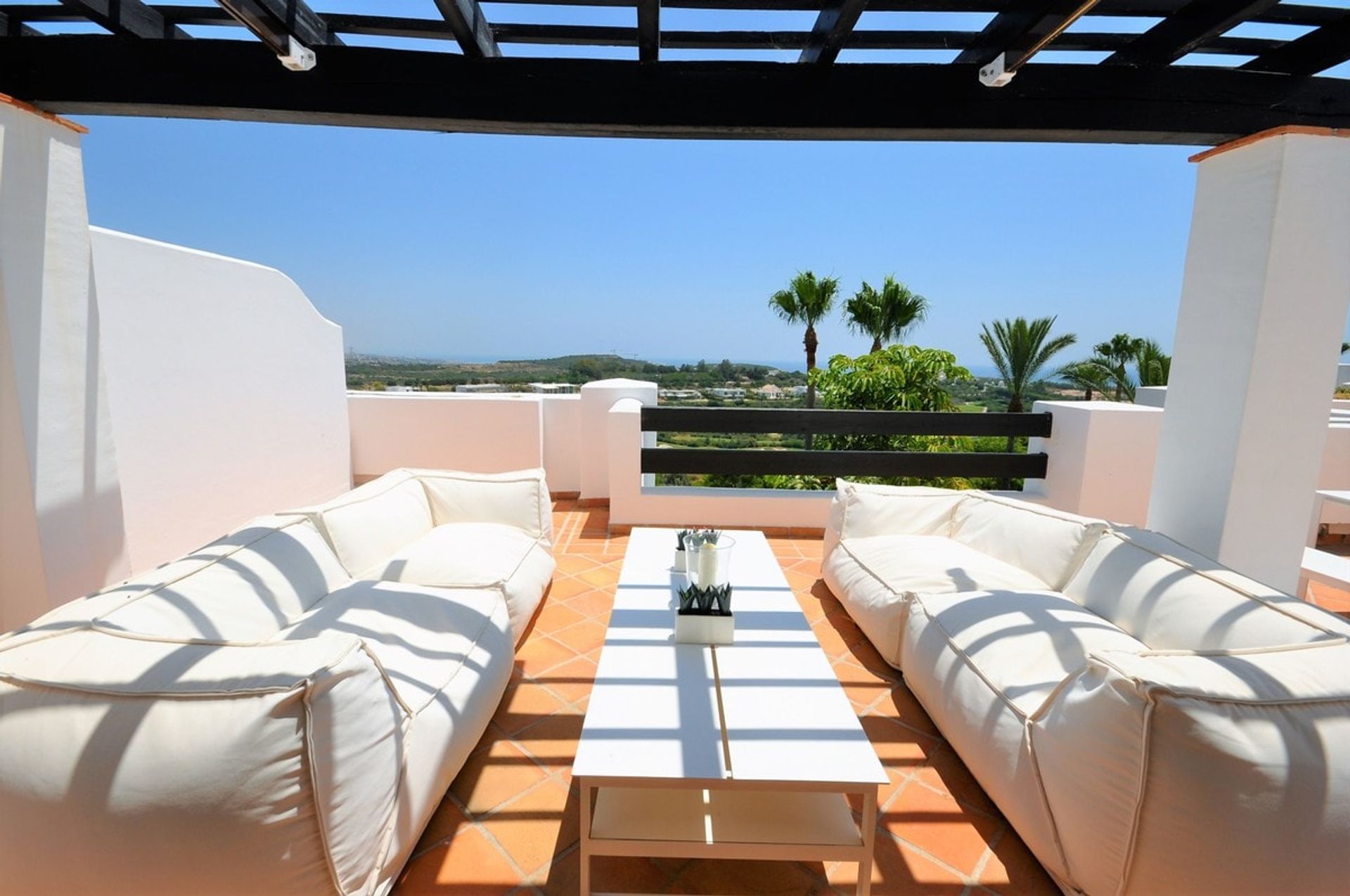 Condominium in San Luis de Sabinillas, Andalusië 10743644