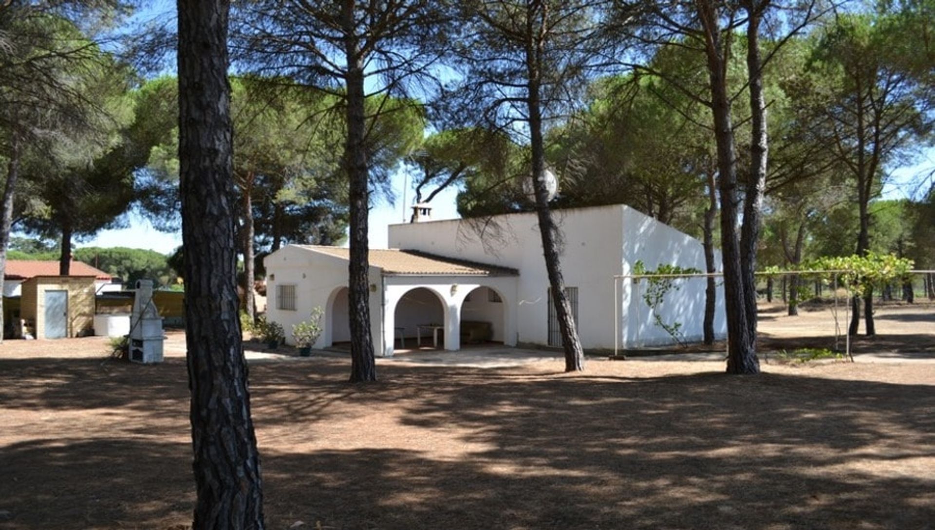 Будинок в Bonares, Andalucía 10744484