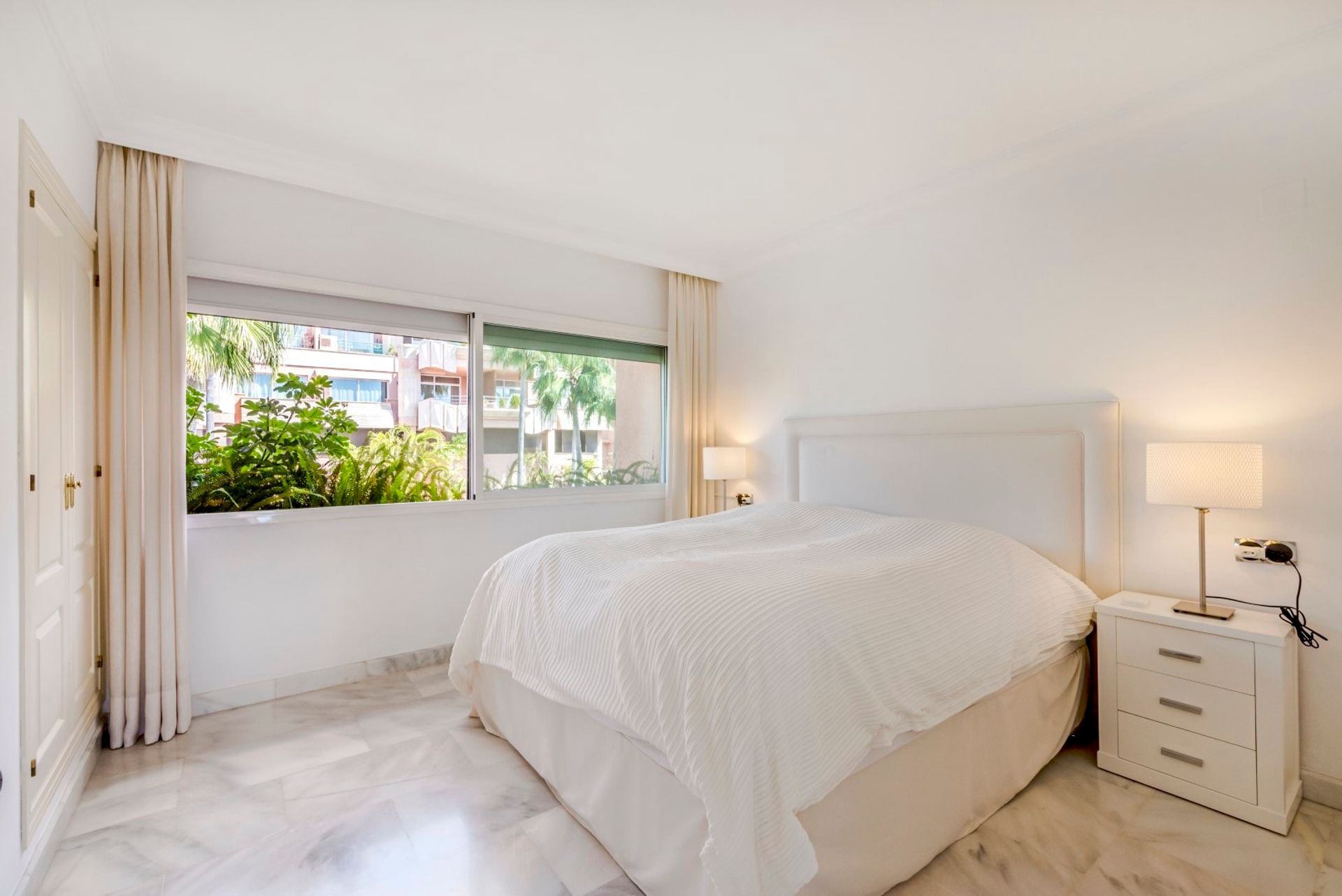 Condominio en Marbella, Andalucía 10744589