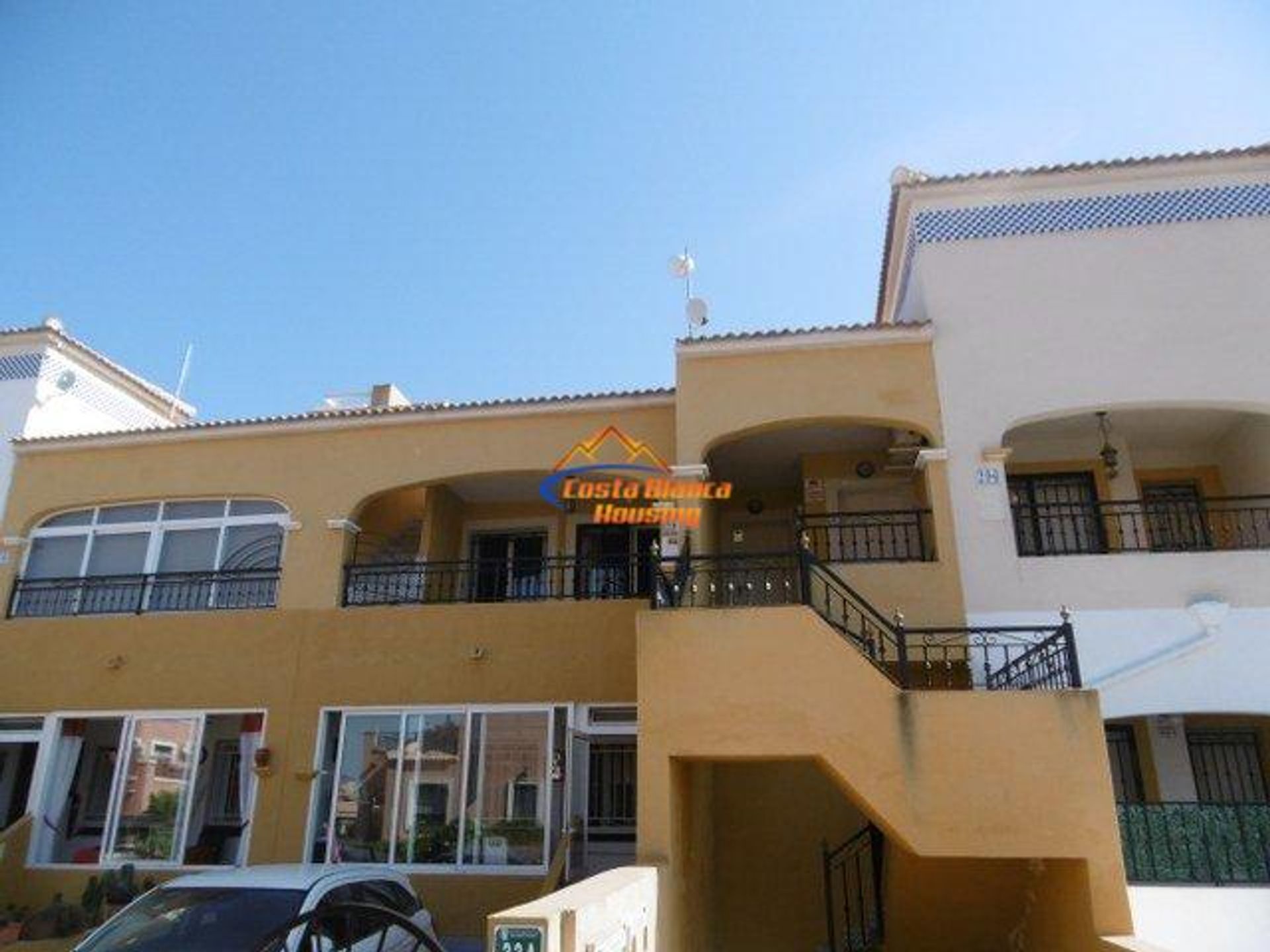 Condominium in Los Montesinos, Comunidad Valenciana 10744751