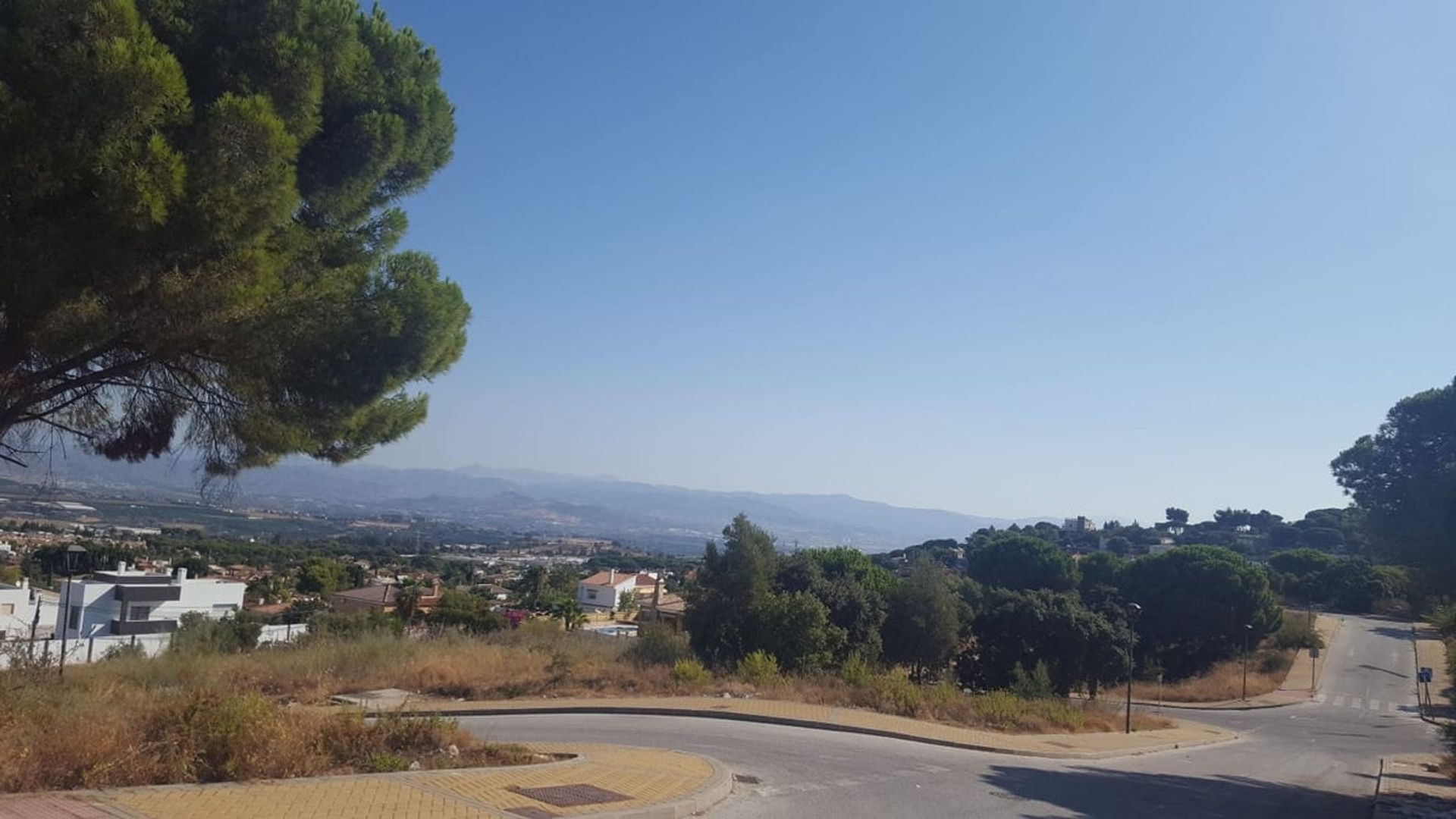 Land im Alhaurín de la Torre, Andalucía 10745089