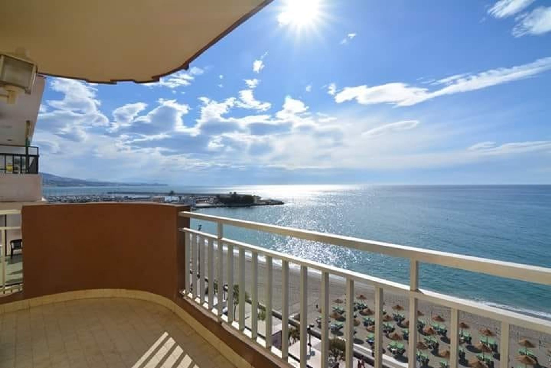 Condominio nel Fuengirola, Andalusia 10745795