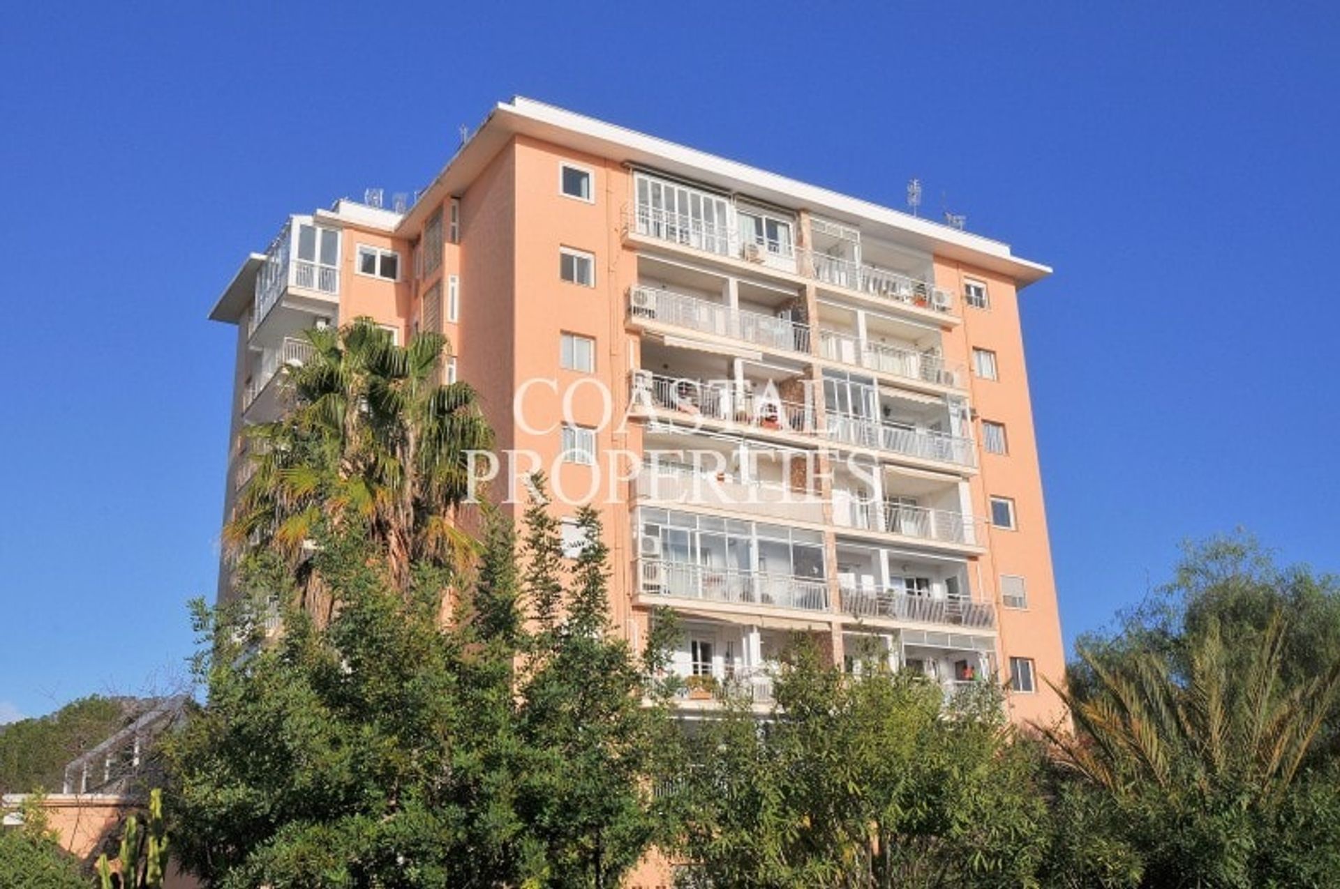 Condominio en Calvià, Islas Baleares 10746875