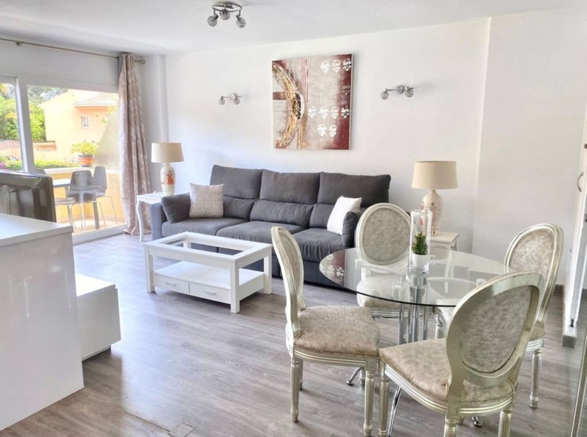 Condominio en Marbella, Andalucía 10747400