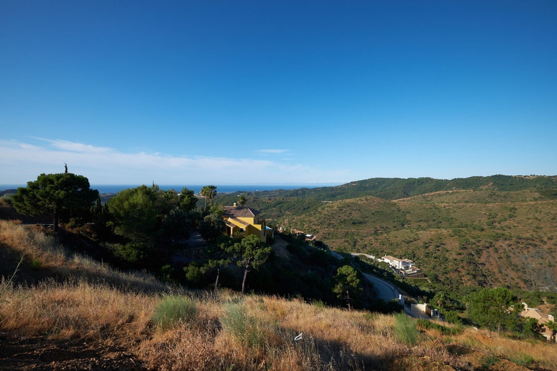 Terra no Benahavis, Andaluzia 10747416