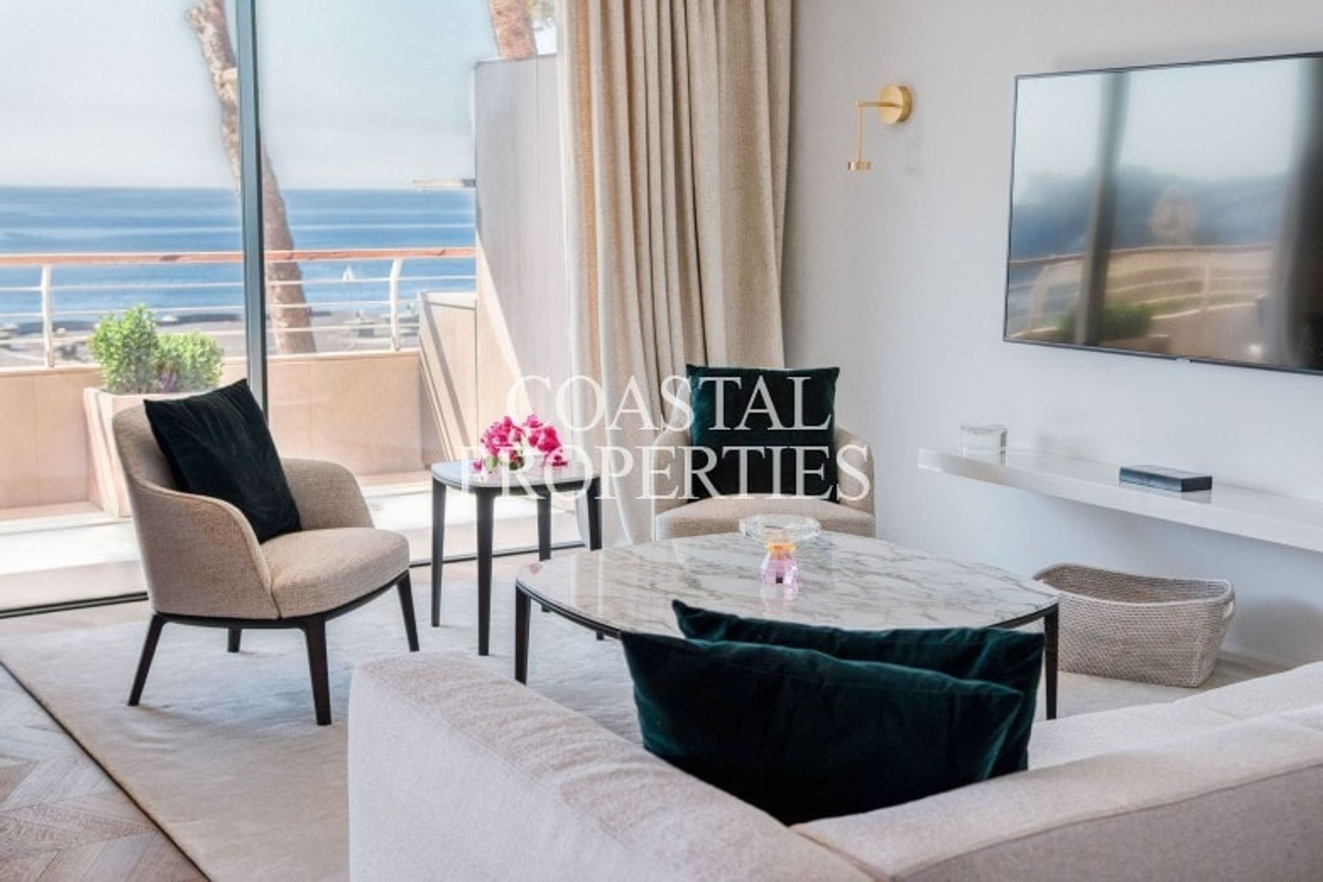 Condominium in Palma, Balearic Islands 10747467