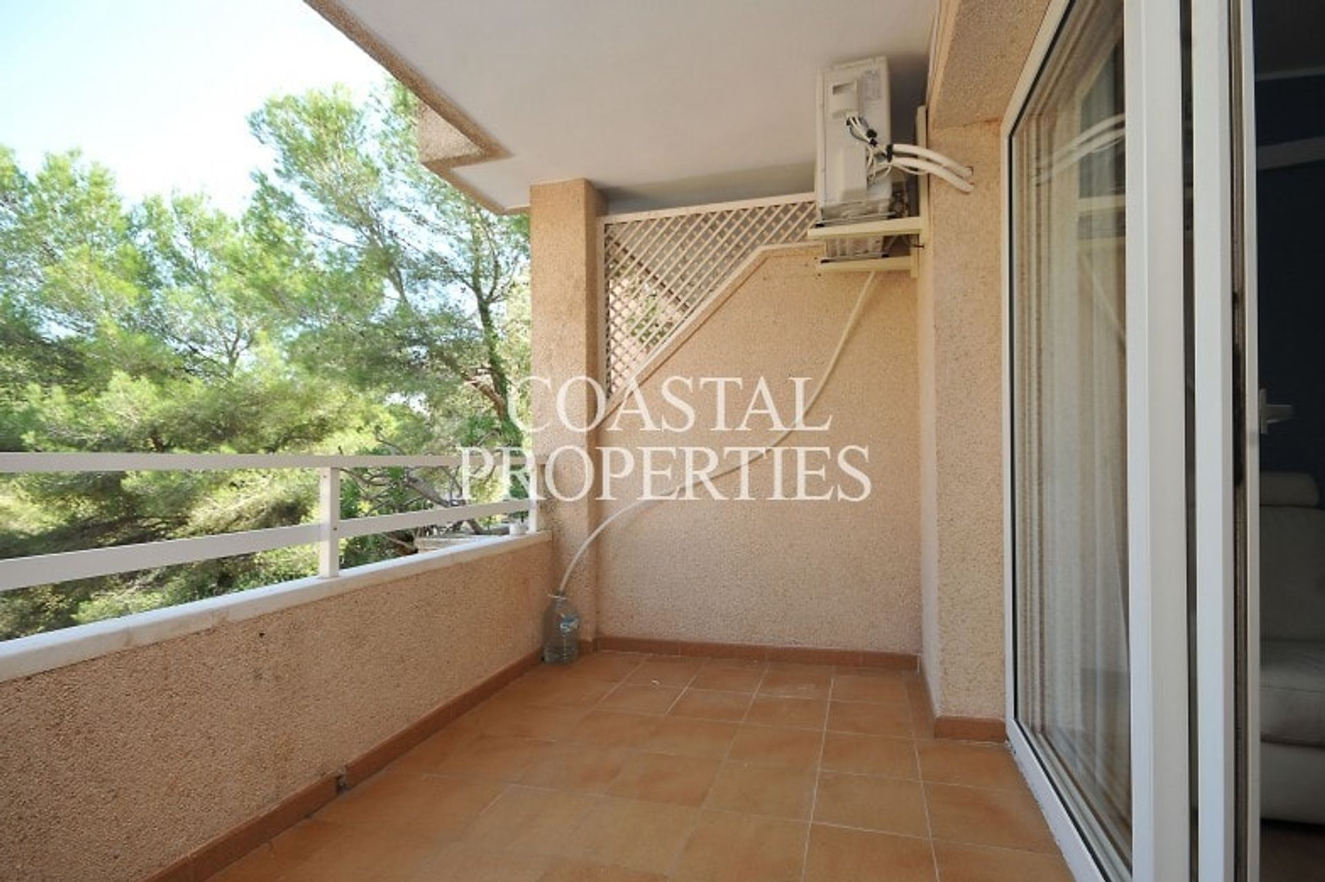 Condominium in Calvia, De Balearen 10747897