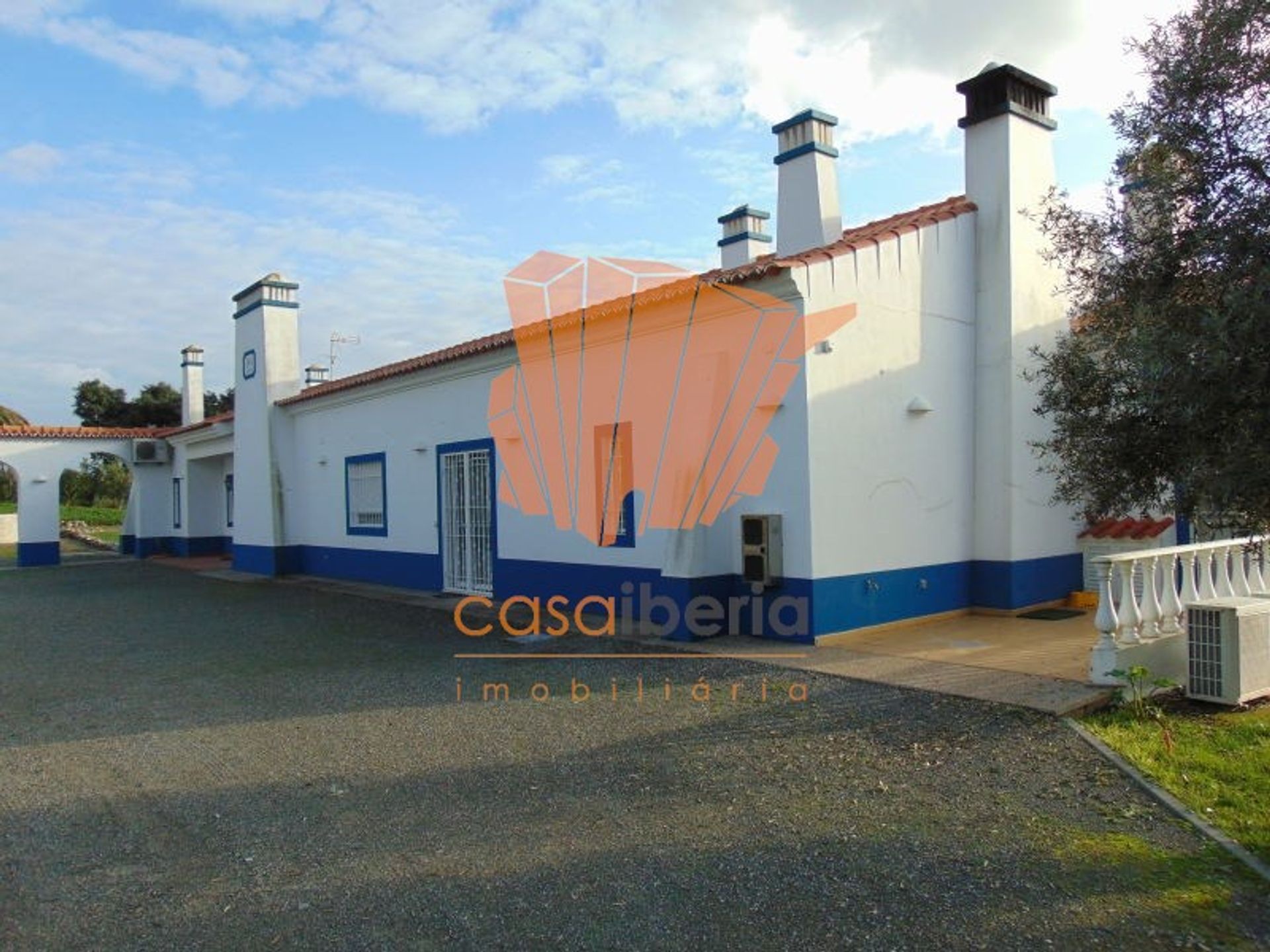 Hus i Ferreira do Alentejo, Beja District 10748407